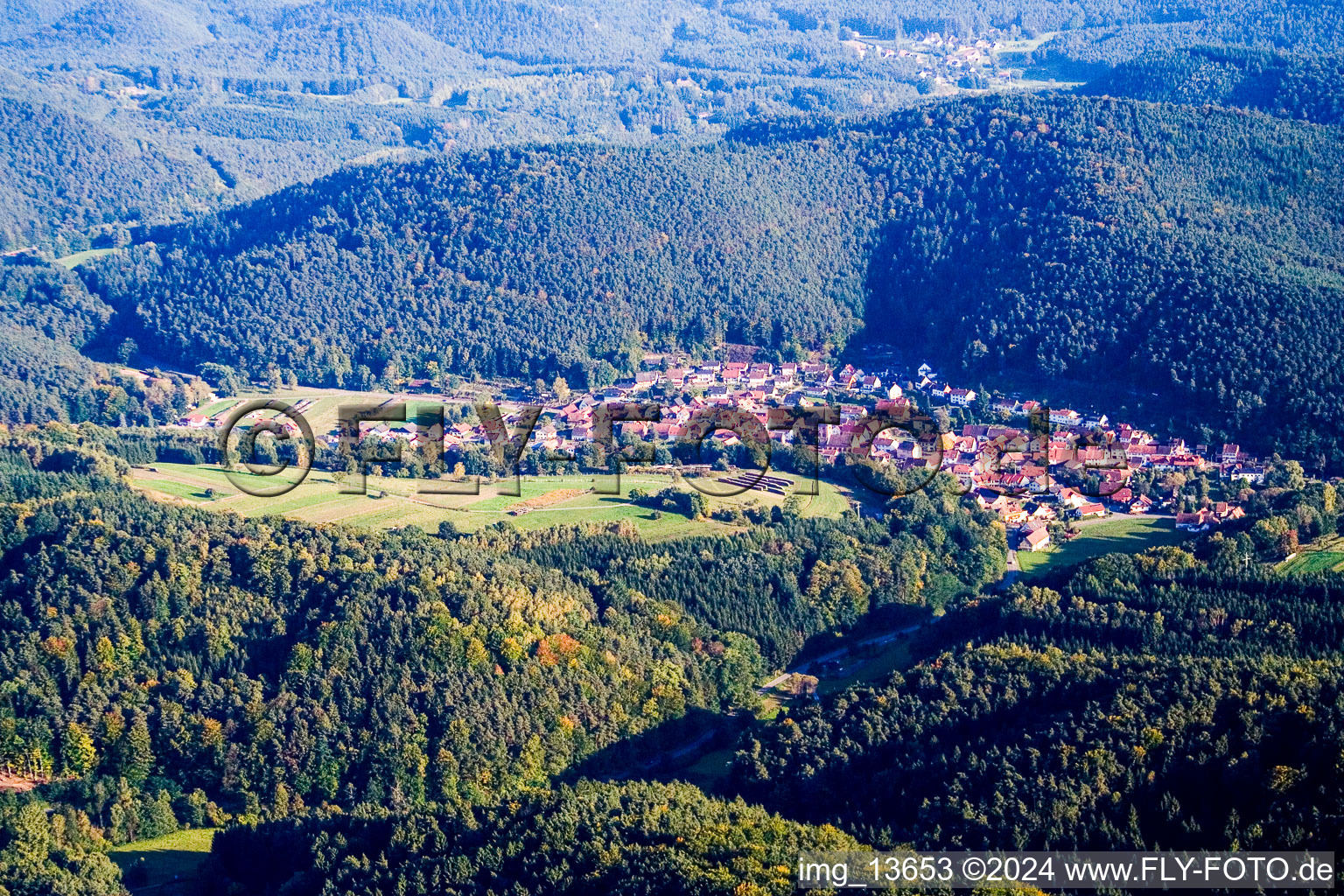 Photographie aérienne de Vorderweidenthal dans le département Rhénanie-Palatinat, Allemagne