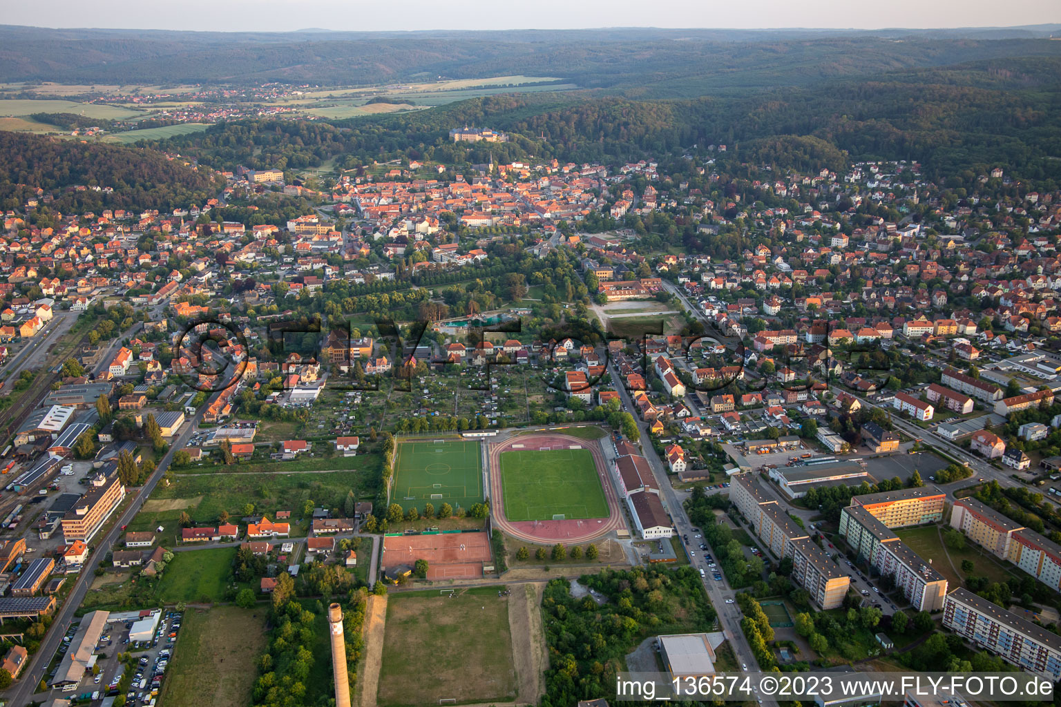 Vue aérienne de De l'ouest à Blankenburg dans le département Saxe-Anhalt, Allemagne