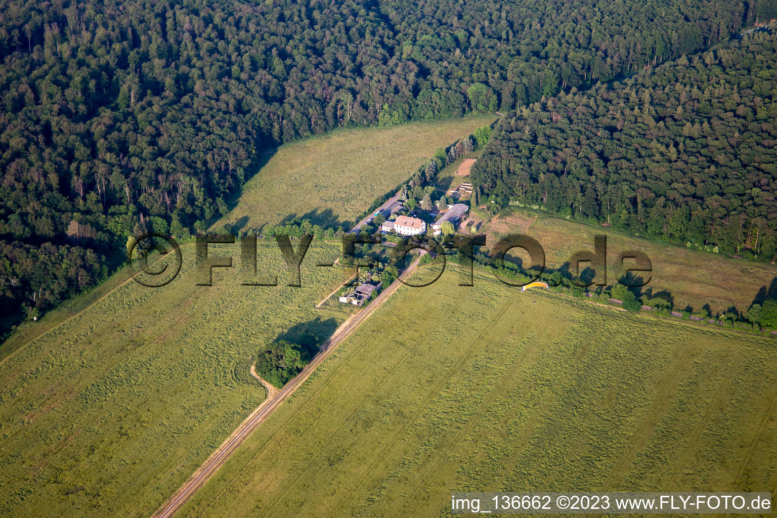 Vue aérienne de Arbuste de Ludwig à le quartier Grillenberg in Sangerhausen dans le département Saxe-Anhalt, Allemagne