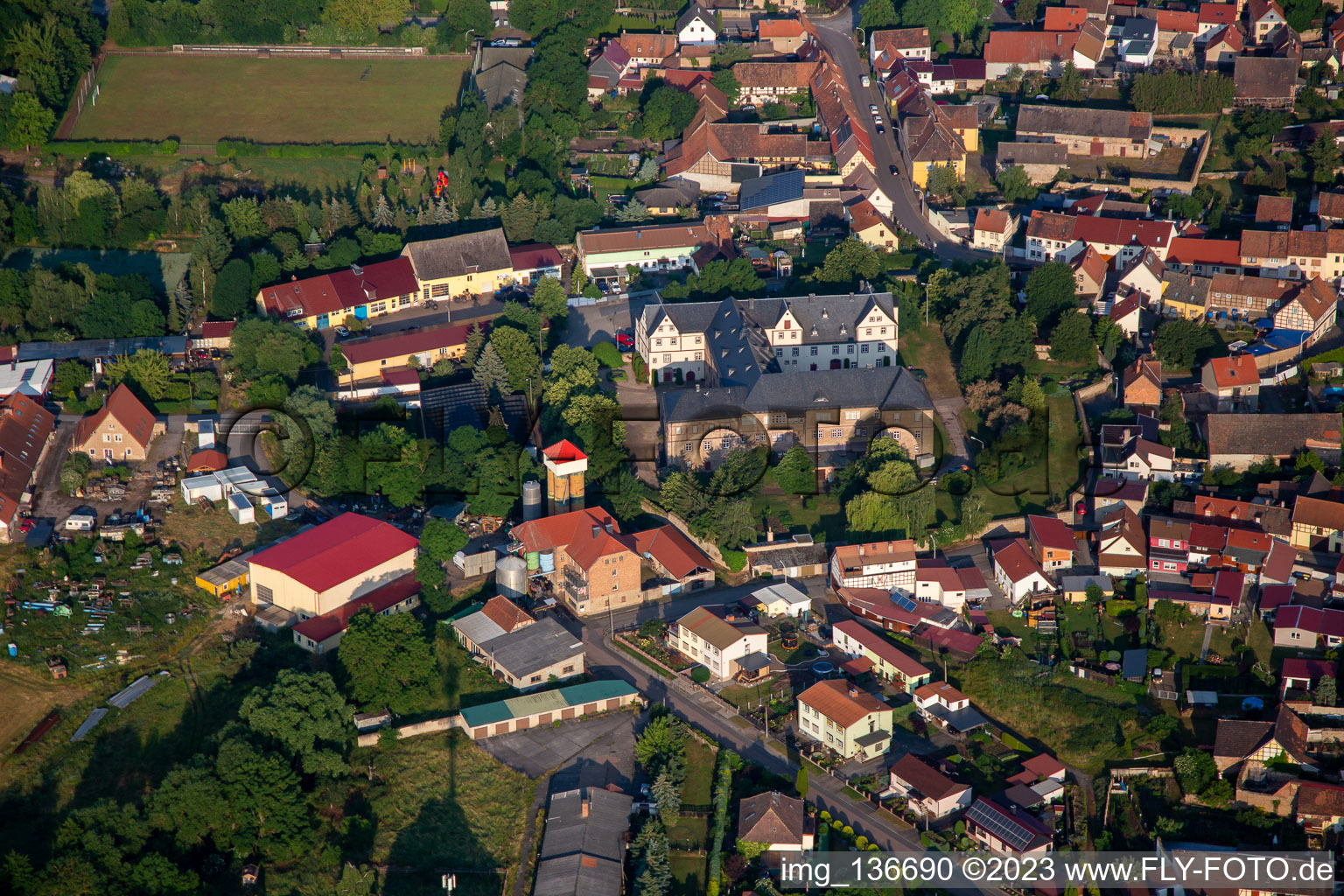 Vue aérienne de Verrouiller Wallhausen à Wallhausen dans le département Saxe-Anhalt, Allemagne