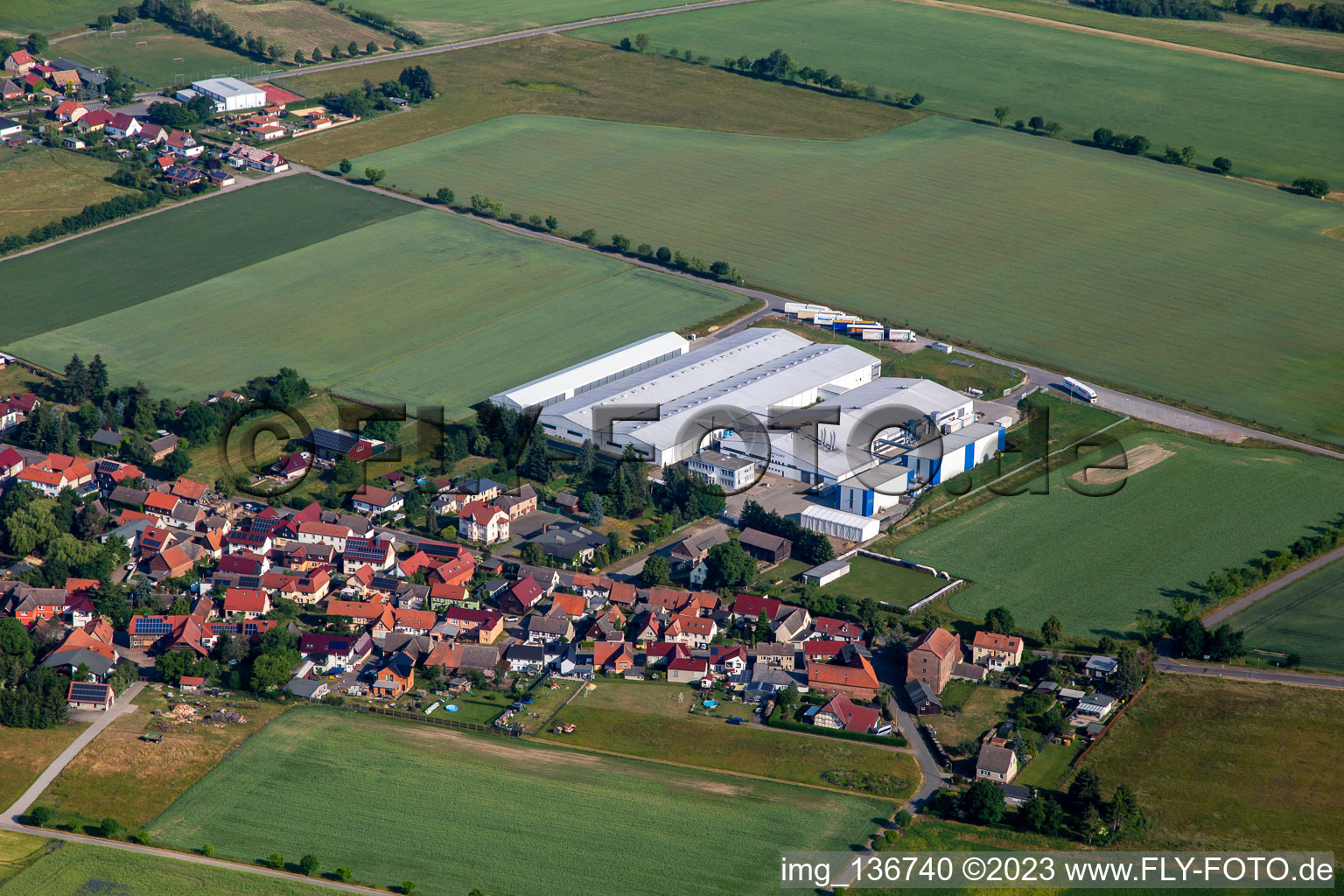 Vue aérienne de Swisspor Deutschland GmbH à le quartier Dankerode in Harzgerode dans le département Saxe-Anhalt, Allemagne