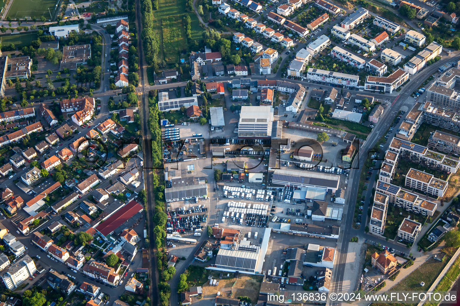 Vue aérienne de Zone commerciale Franz-Kirmeier-Straße à Speyer dans le département Rhénanie-Palatinat, Allemagne