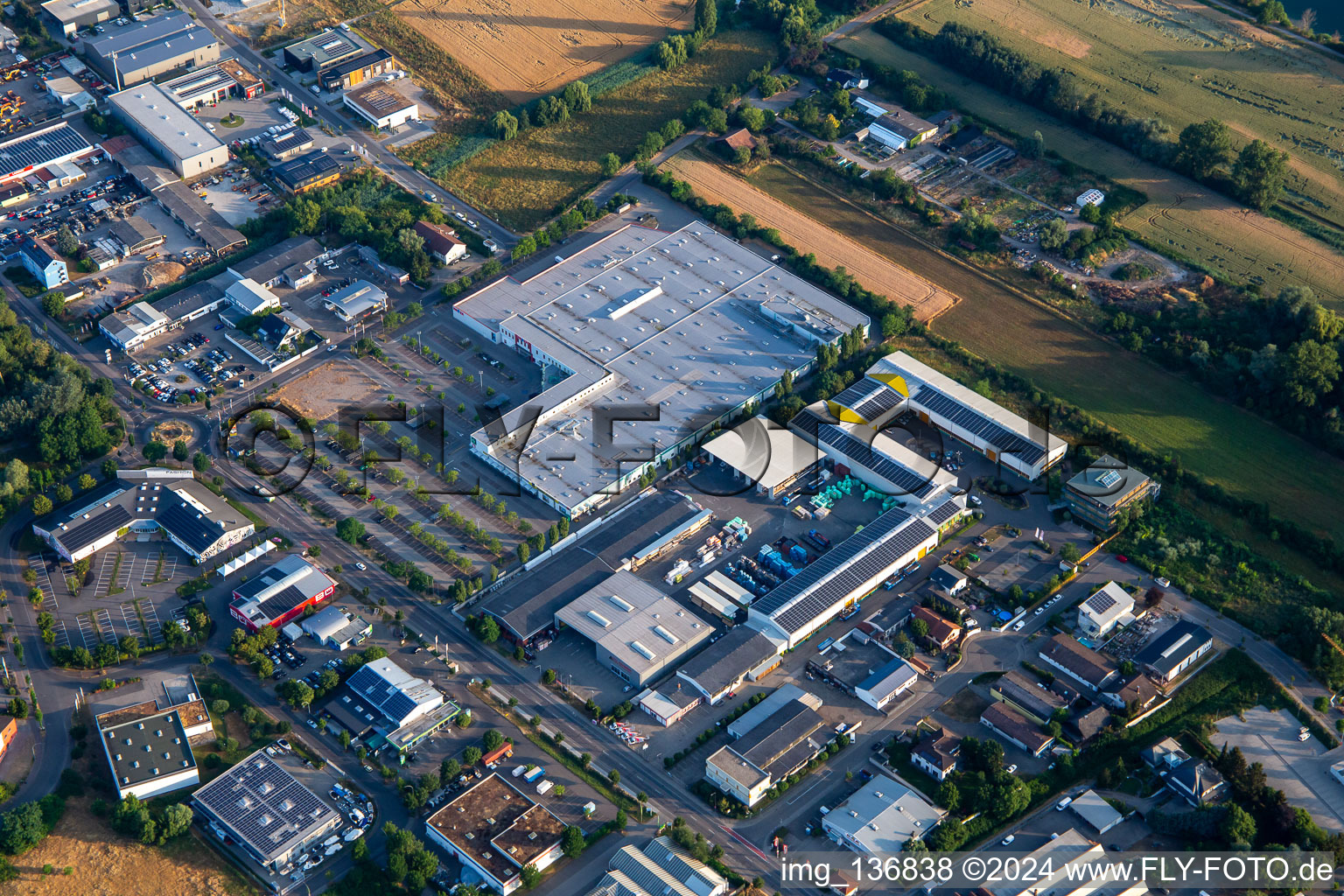 Vue aérienne de Centre E Stiegler à le quartier Ludwigshof in Speyer dans le département Rhénanie-Palatinat, Allemagne