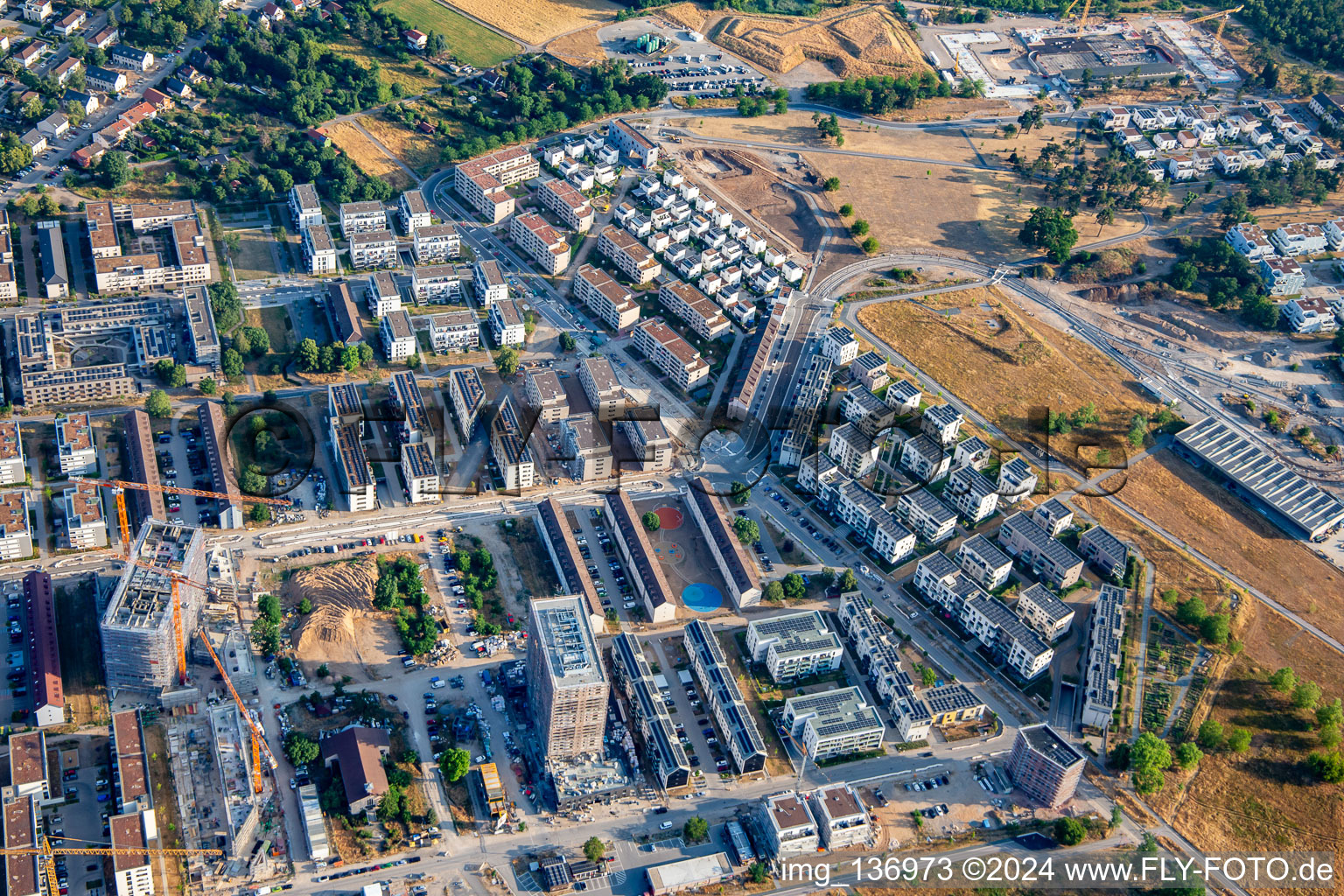 Vue aérienne de Avenue Abraham-Lincoln à le quartier Käfertal in Mannheim dans le département Bade-Wurtemberg, Allemagne