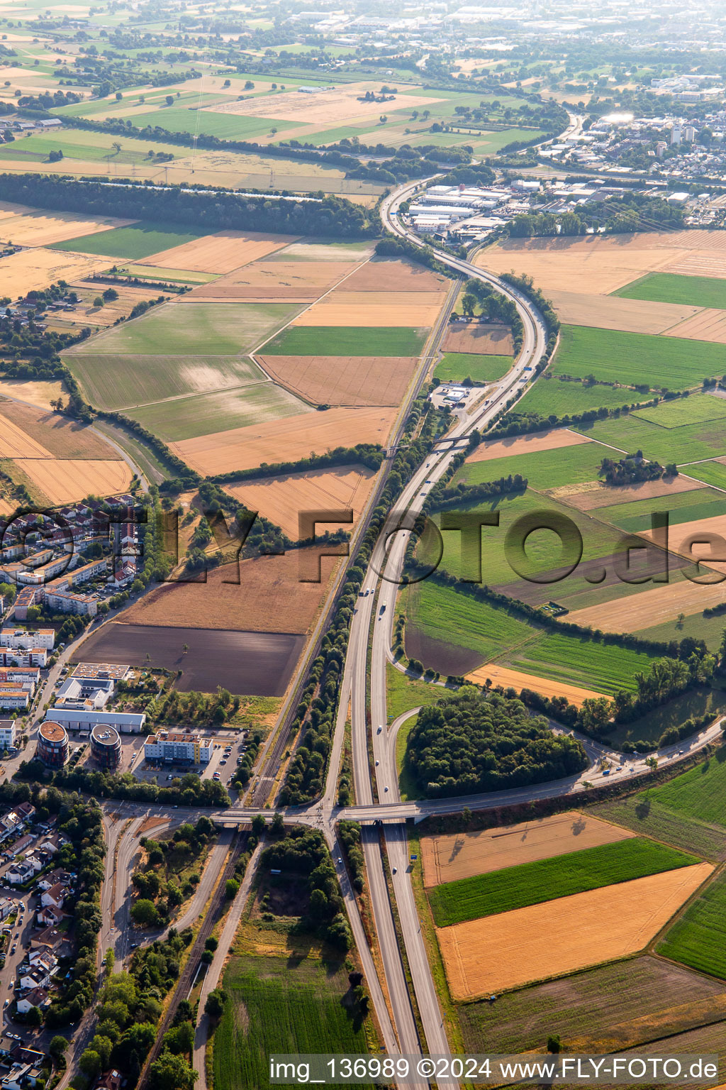 Vue aérienne de Autoroute A659 à Viernheim dans le département Hesse, Allemagne