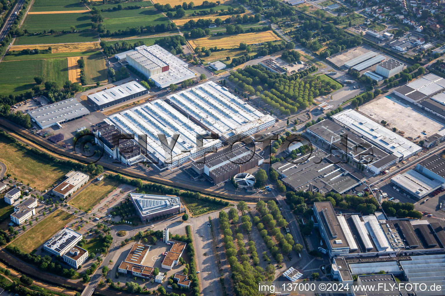 Vue aérienne de Matériaux de performance Freudenberg à Weinheim dans le département Bade-Wurtemberg, Allemagne