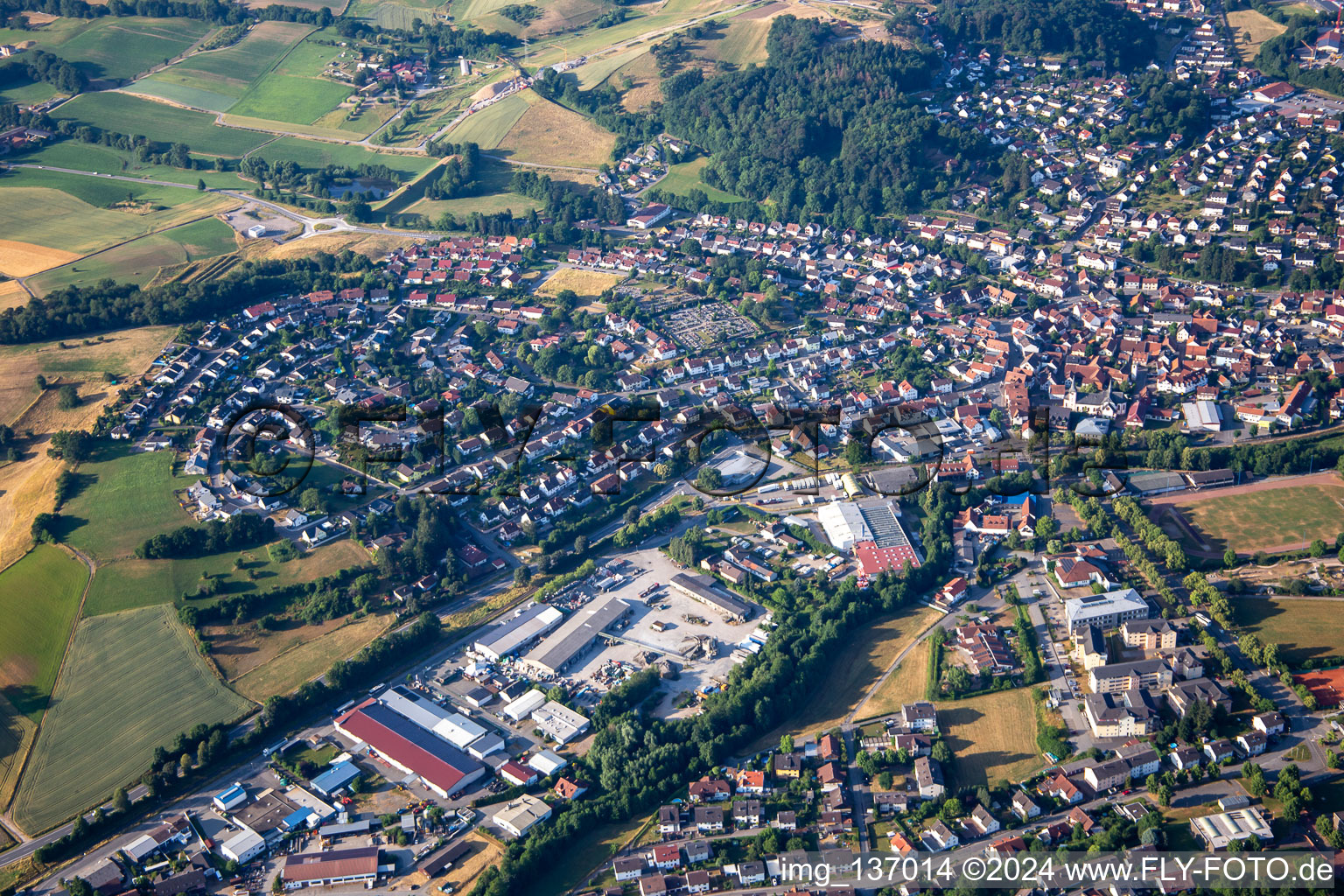 Vue oblique de Mörlenbach dans le département Hesse, Allemagne