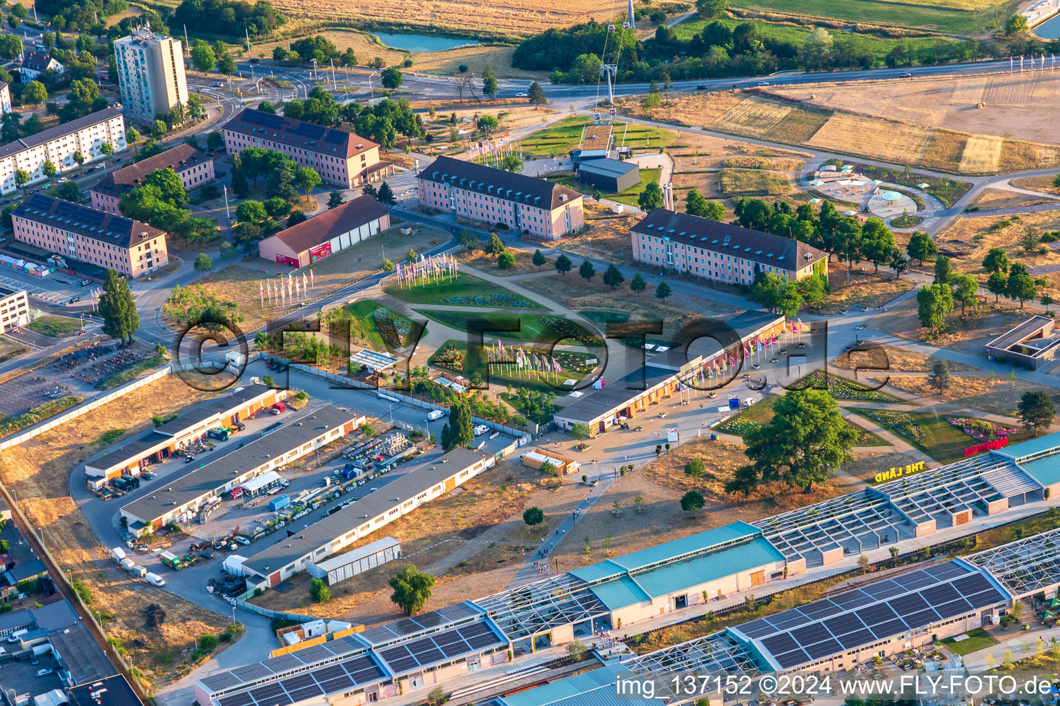 Espace d'accueil du Parc Spinelli du Salon Fédéral des Jardins Mannheim BUGA 2023 à le quartier Feudenheim in Mannheim dans le département Bade-Wurtemberg, Allemagne hors des airs