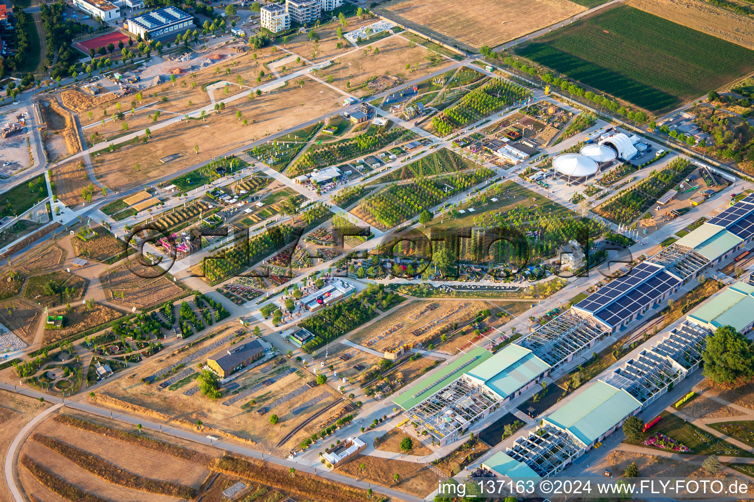 Photographie aérienne de TERRAIN EXPÉRIMENTAL dans le Parc Spinelli du Salon Fédéral des Jardins Mannheim BUGA 2023 à le quartier Feudenheim in Mannheim dans le département Bade-Wurtemberg, Allemagne