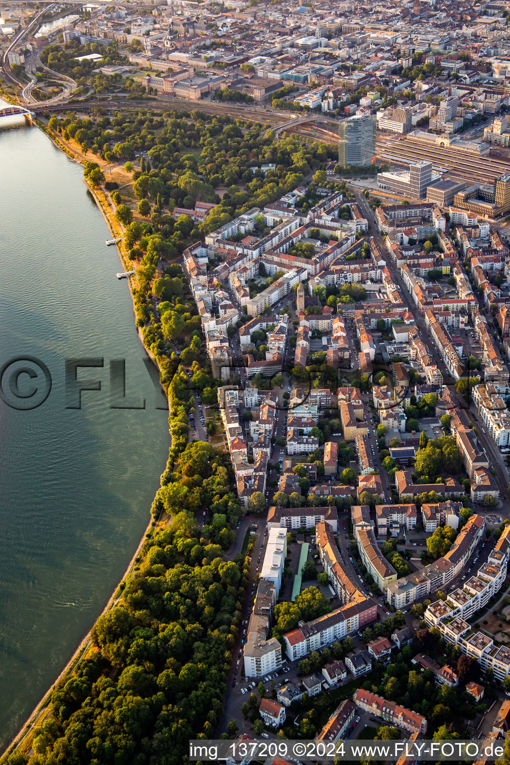 Vue aérienne de Waldparkstr. à le quartier Lindenhof in Mannheim dans le département Bade-Wurtemberg, Allemagne