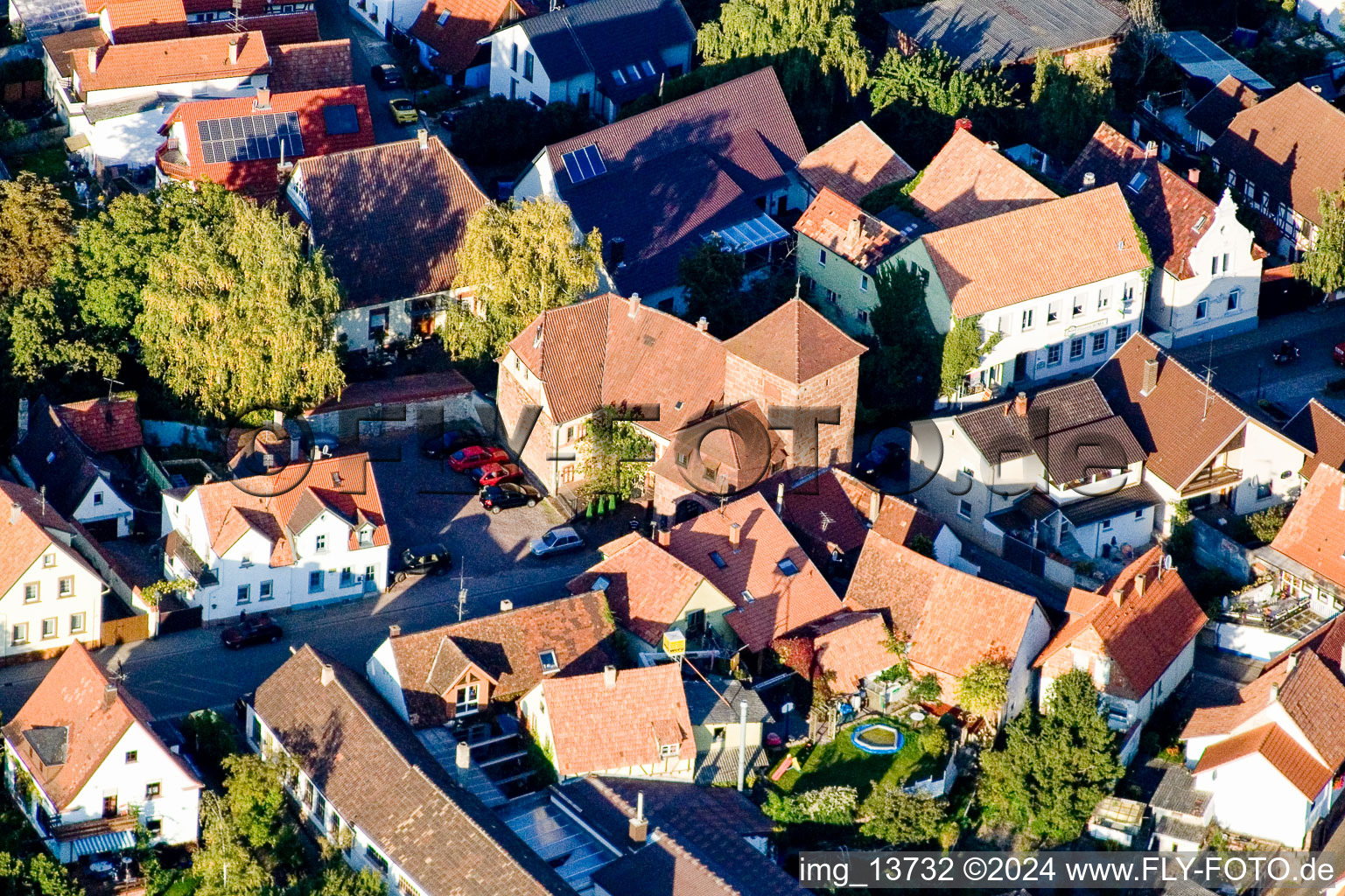 Quartier Billigheim in Billigheim-Ingenheim dans le département Rhénanie-Palatinat, Allemagne d'un drone