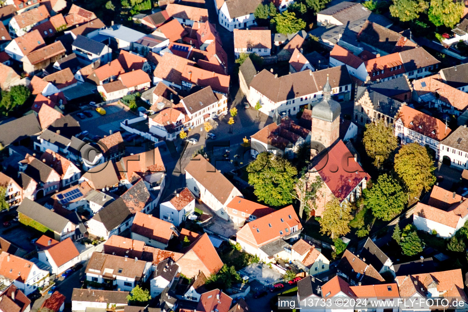 Quartier Billigheim in Billigheim-Ingenheim dans le département Rhénanie-Palatinat, Allemagne vu d'un drone