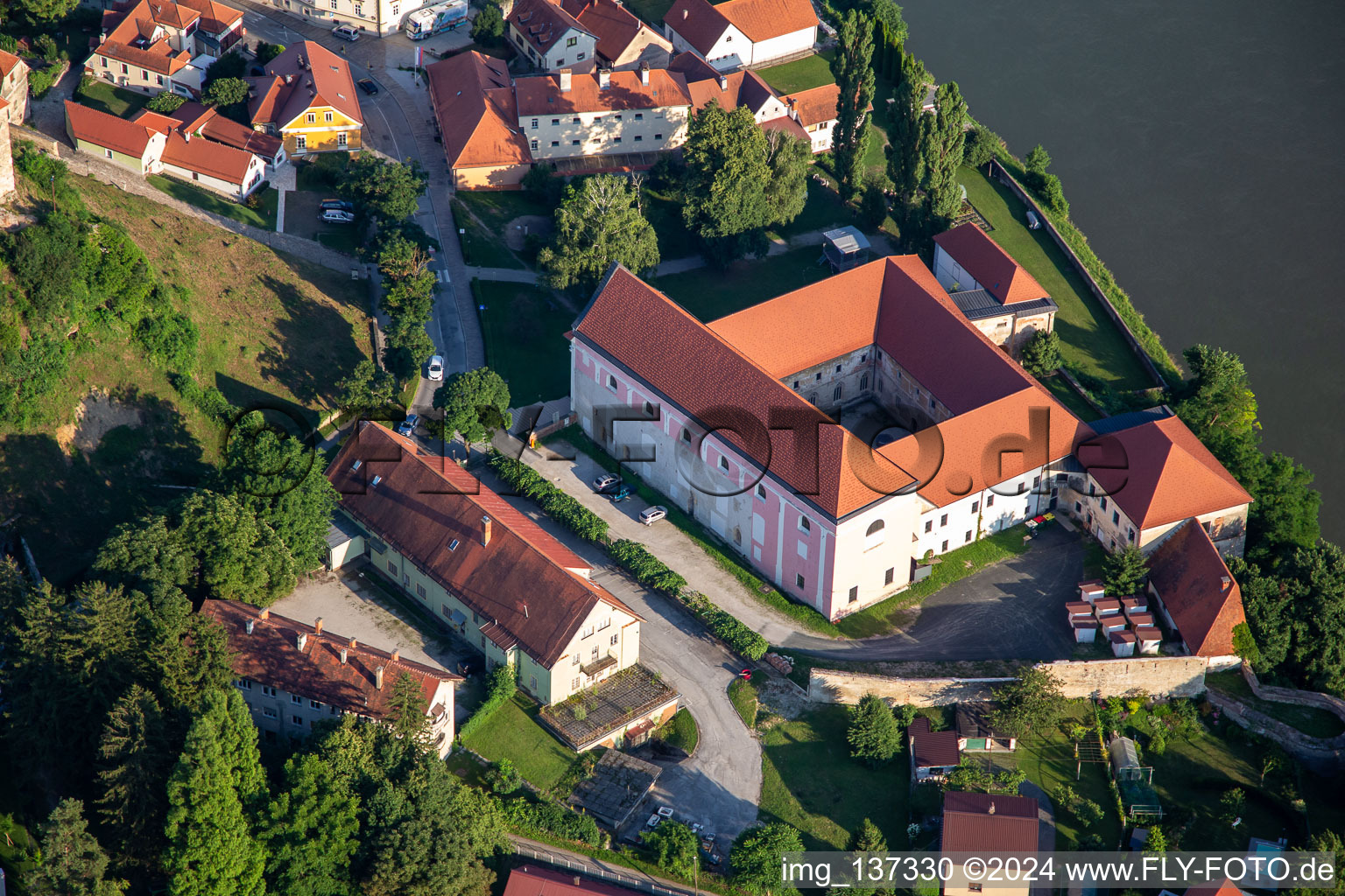 Vue aérienne de Monastère dominicain / Dominikanski samostan Ptuj - Kongresno kulturni center à Ptuj dans le département Slovénie, Slovénie