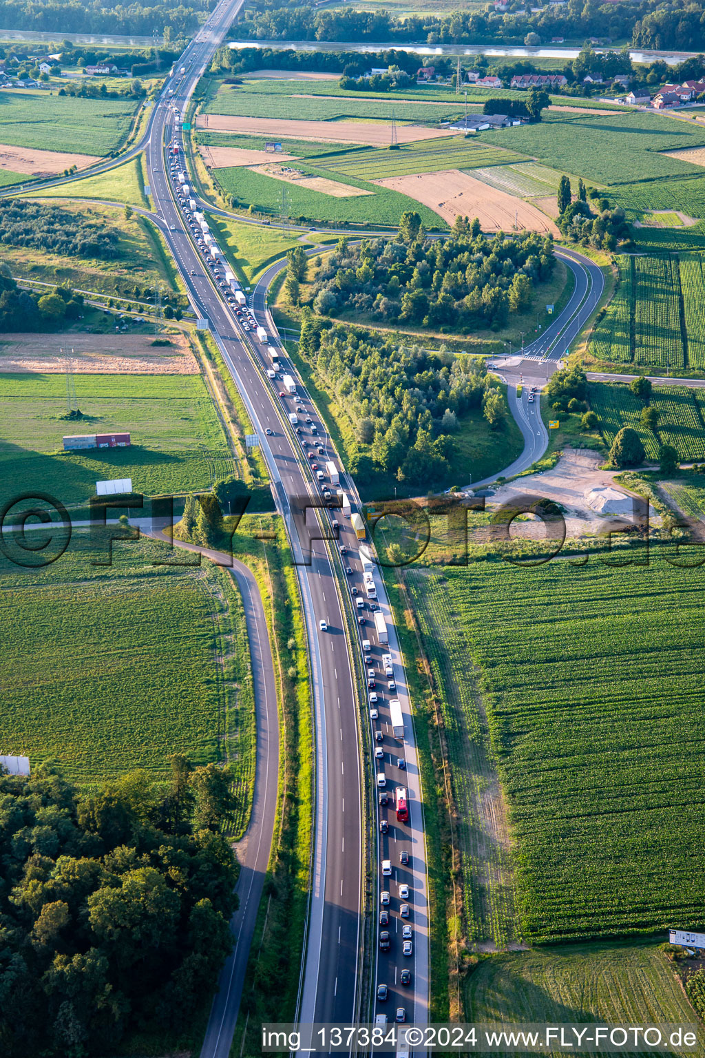 Vue aérienne de Embouteillage sur la E59 à Maribor dans le département Slovénie, Slovénie