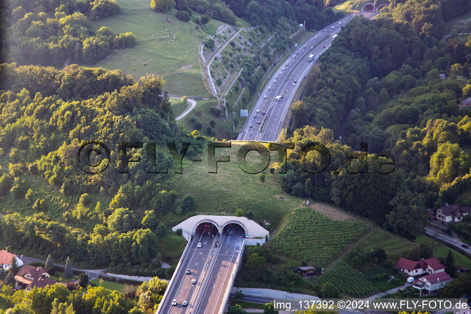 Vue aérienne de Pont vert sur l'E59 à Maribor dans le département Slovénie, Slovénie