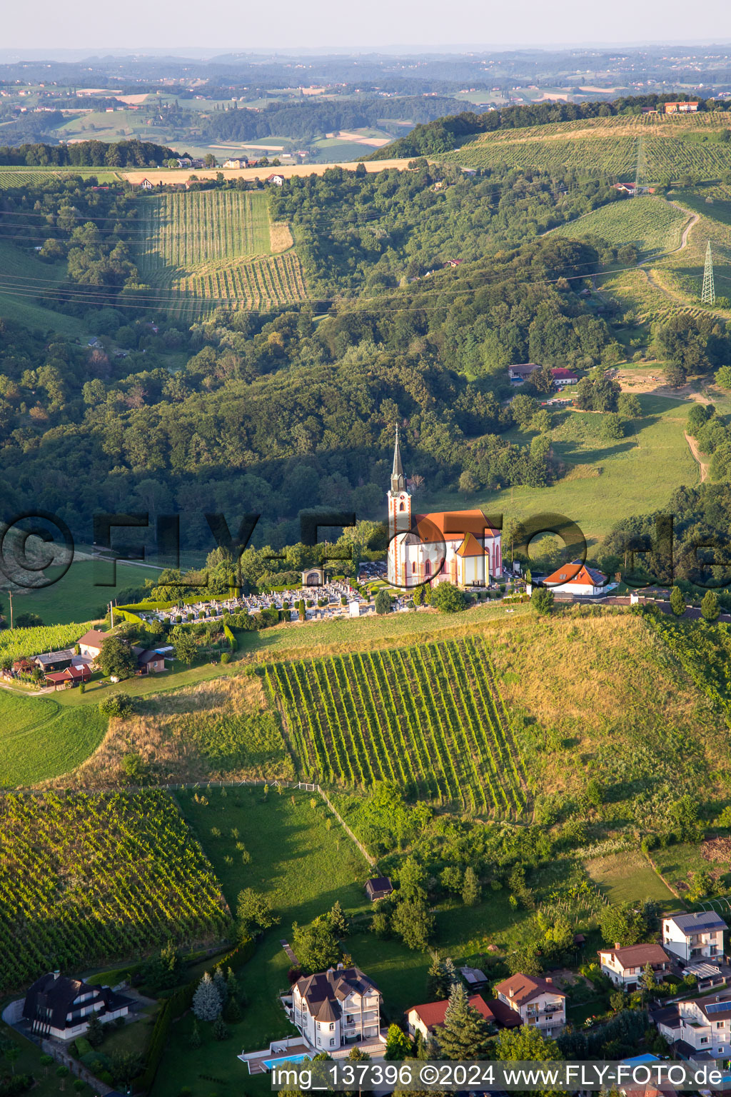 Église de Gorca - Marijina cerkev contre Malečniku à Maribor dans le département Slovénie, Slovénie d'en haut