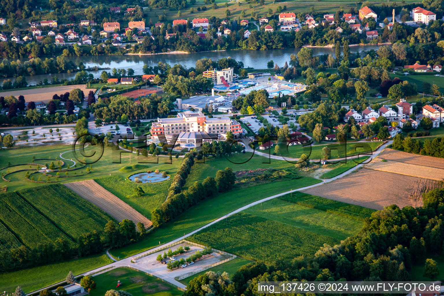 Vue aérienne de Grand Hôtel Primus à Terme Ptuj - Sava Hotels & Resorts à Ptuj dans le département Slovénie, Slovénie