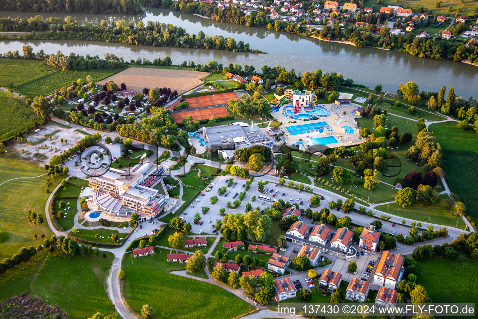 Vue aérienne de Grand Hôtel Primus à Terme Ptuj - Sava Hotels & Resorts à Ptuj dans le département Slovénie, Slovénie