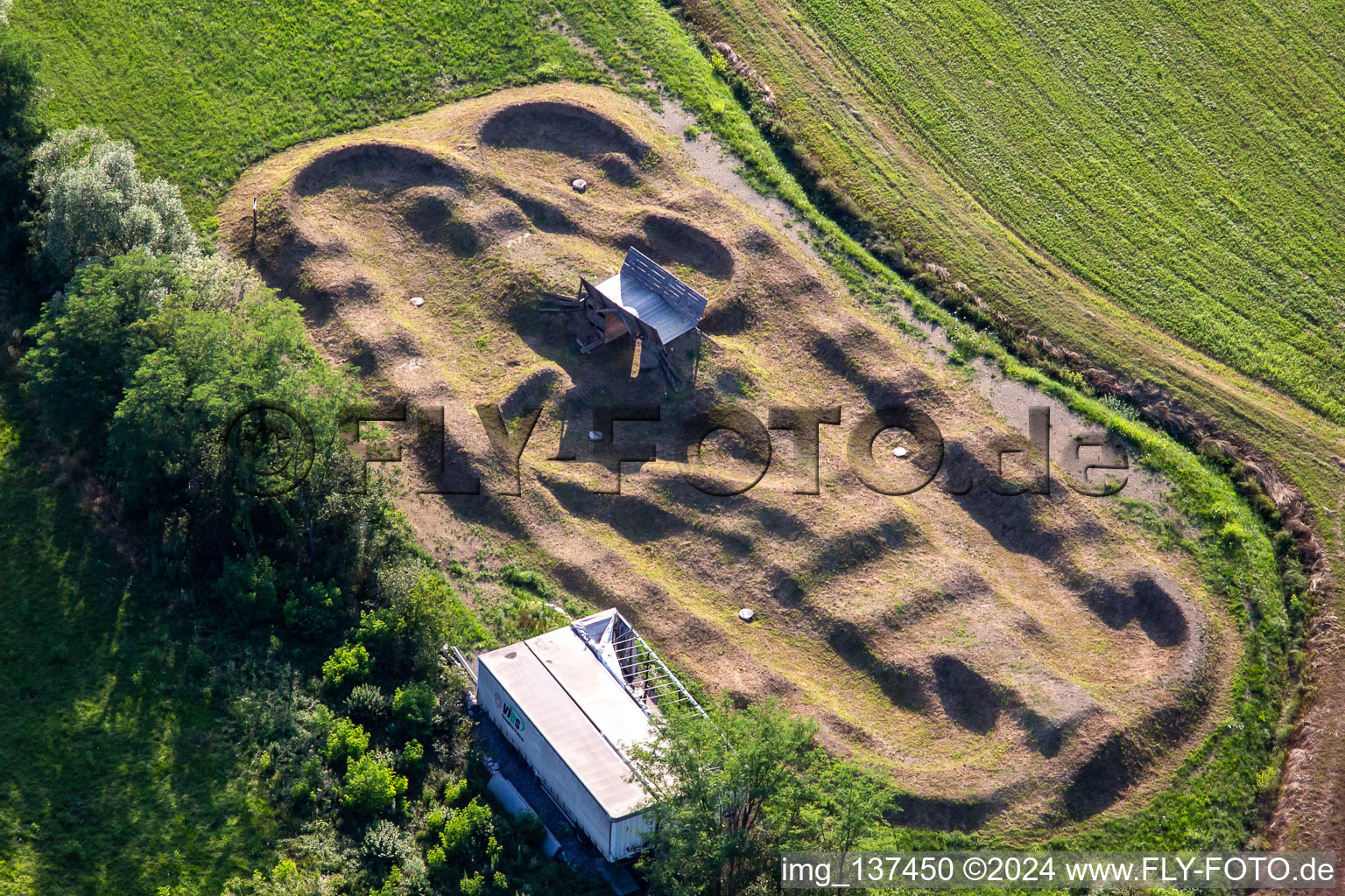 Vue aérienne de Piste de BMX à Nova Gorica dans le département Slovénie, Slovénie