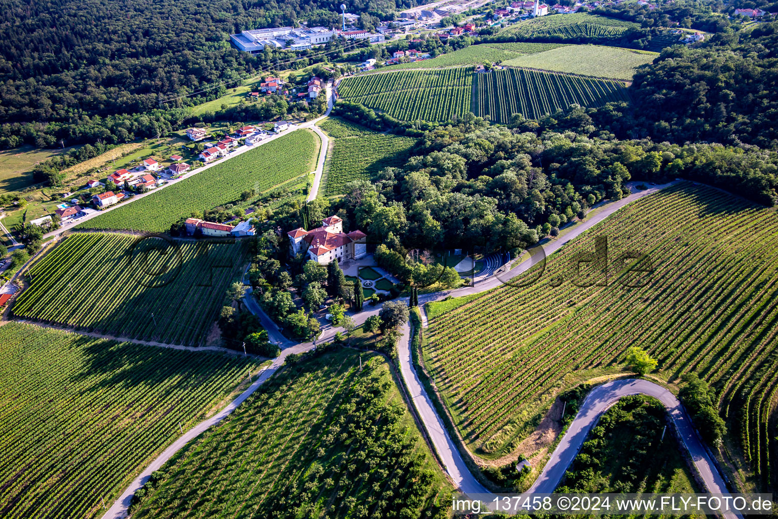 Photographie aérienne de Château de Kromberk / Goriški muzej Kromberk - Nova Gorica , Restavracija Grad Kromberk, Mateja Bagar à Nova Gorica dans le département Slovénie, Slovénie