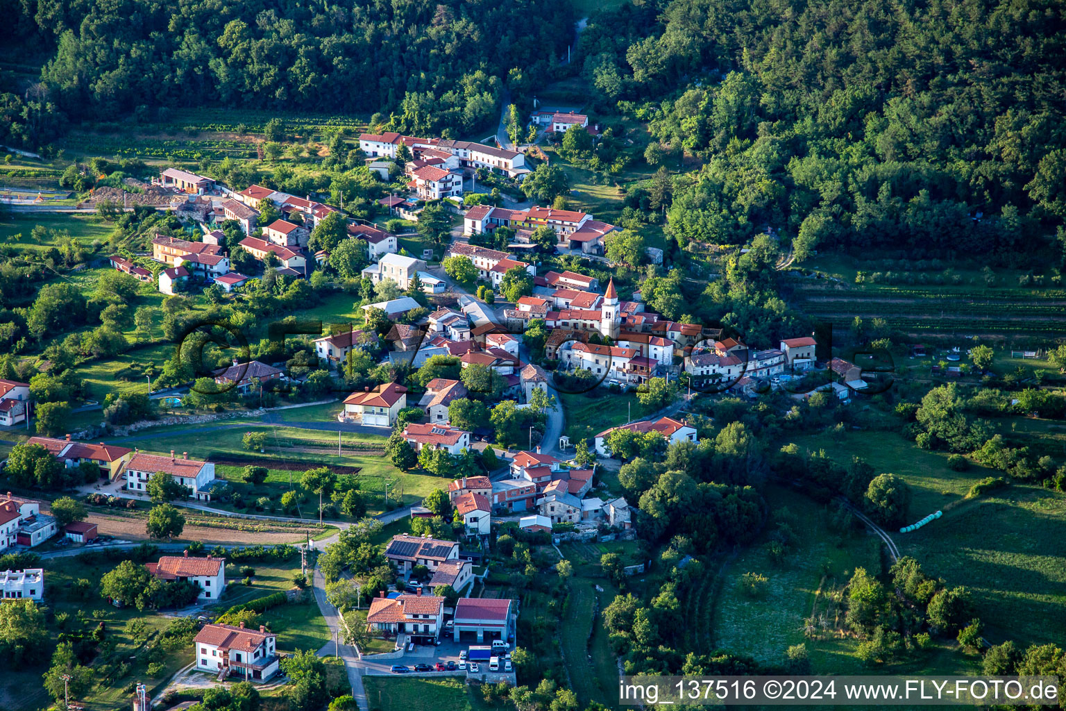 Ajdovščina dans le département Slovénie, Slovénie vue d'en haut