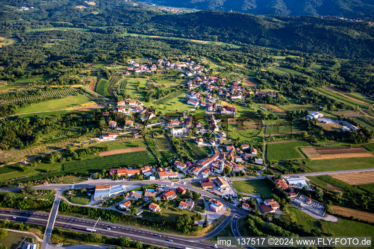 Ajdovščina dans le département Slovénie, Slovénie depuis l'avion