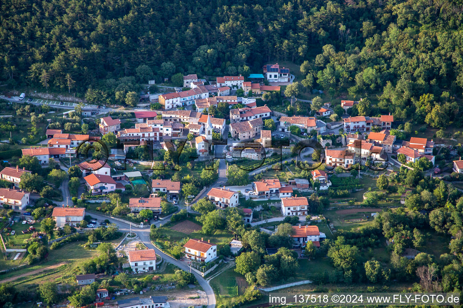 Vue d'oiseau de Ajdovščina dans le département Slovénie, Slovénie