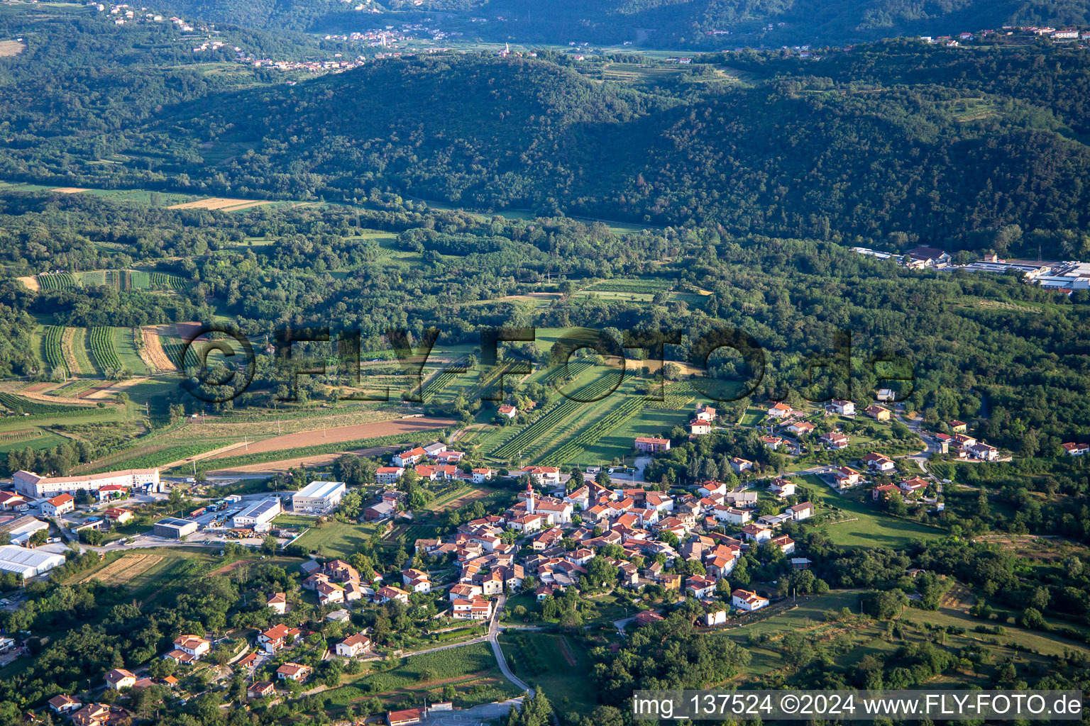 Image drone de Ajdovščina dans le département Slovénie, Slovénie