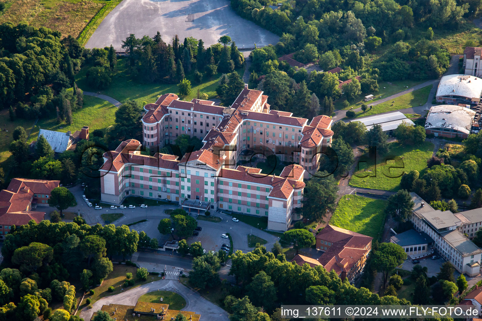 Vue aérienne de Hôpital Ospédale Civile à Gorizia dans le département Gorizia, Italie