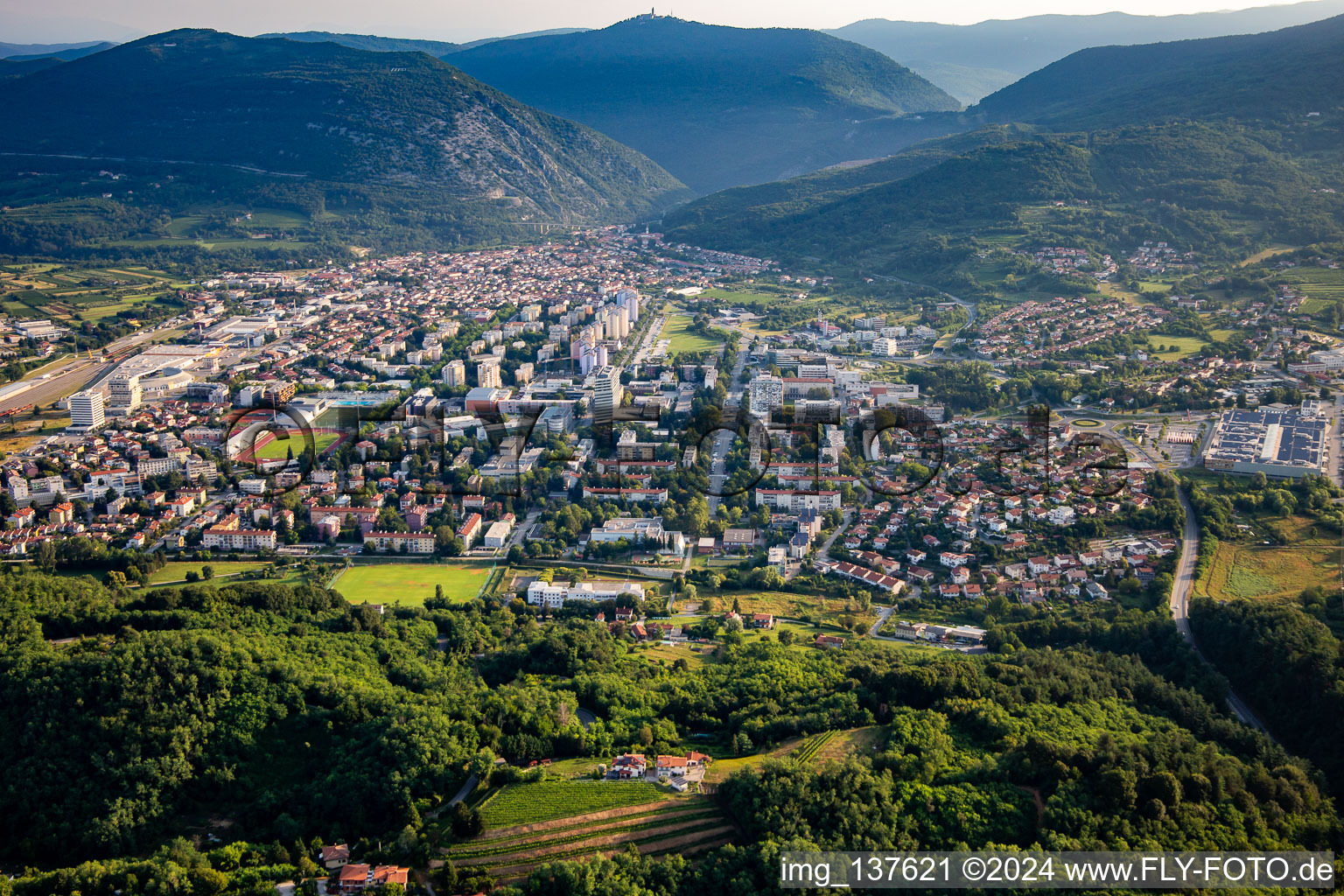 Nova Gorica dans le département Slovénie, Slovénie vue du ciel