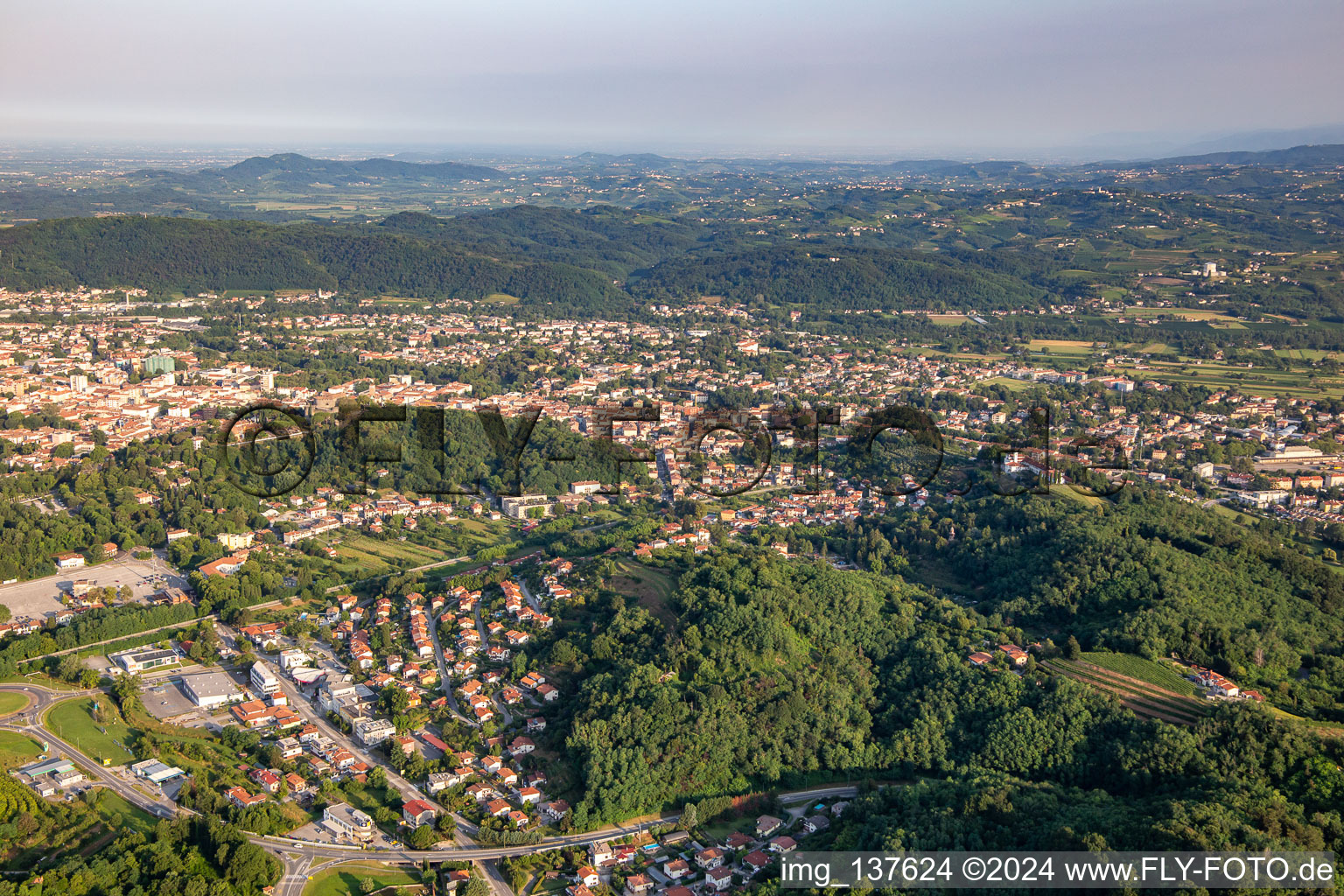 Enregistrement par drone de Nova Gorica dans le département Slovénie, Slovénie