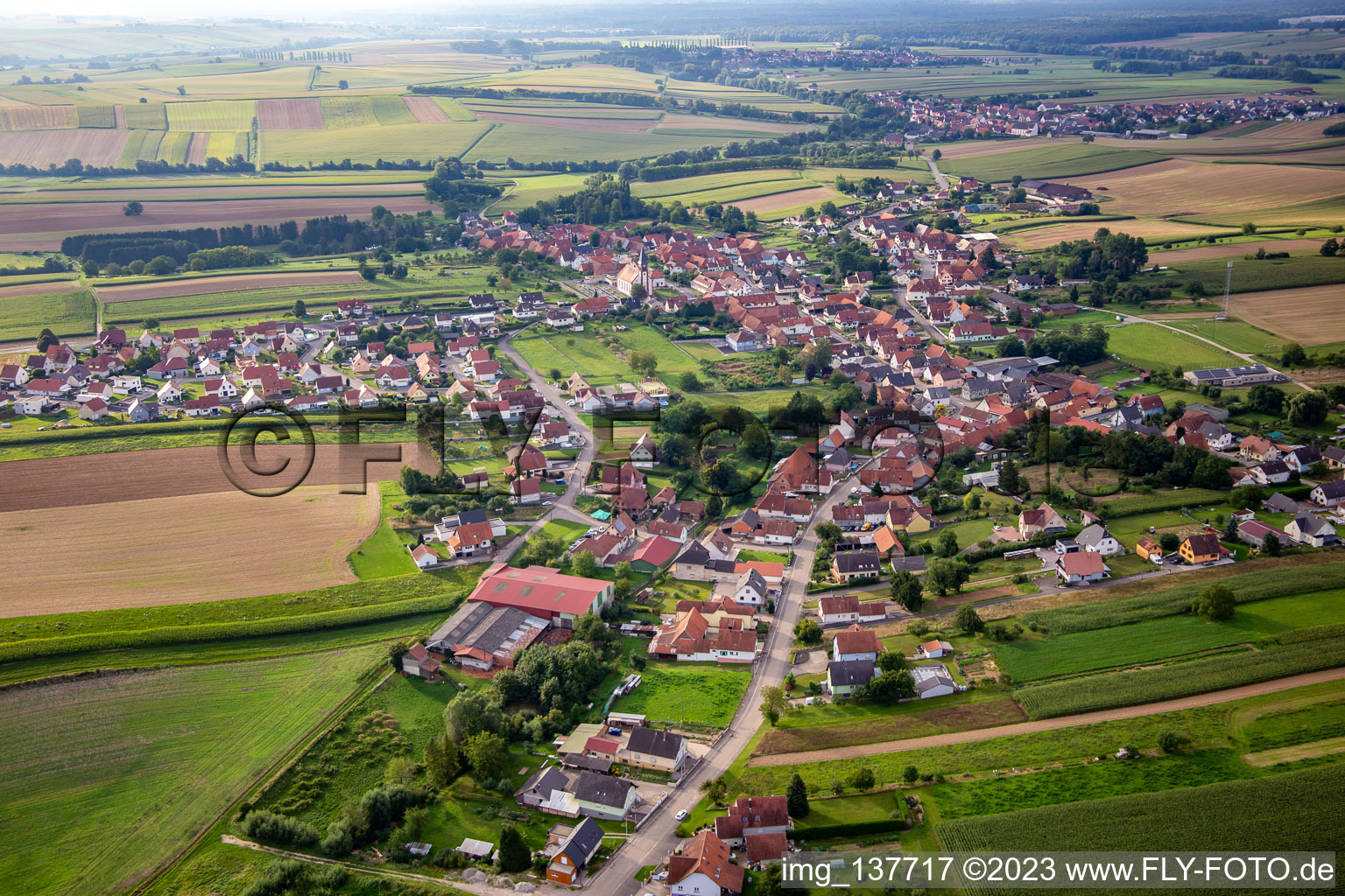 Vue aérienne de Grand-Rue à Aschbach dans le département Bas Rhin, France