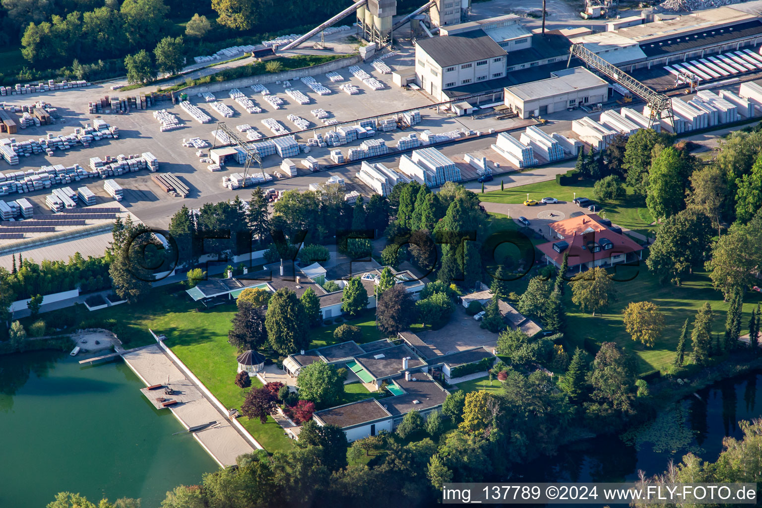 Vue aérienne de Parc de pierres de Niederrimsingen à le quartier Freistett in Rheinau dans le département Bade-Wurtemberg, Allemagne