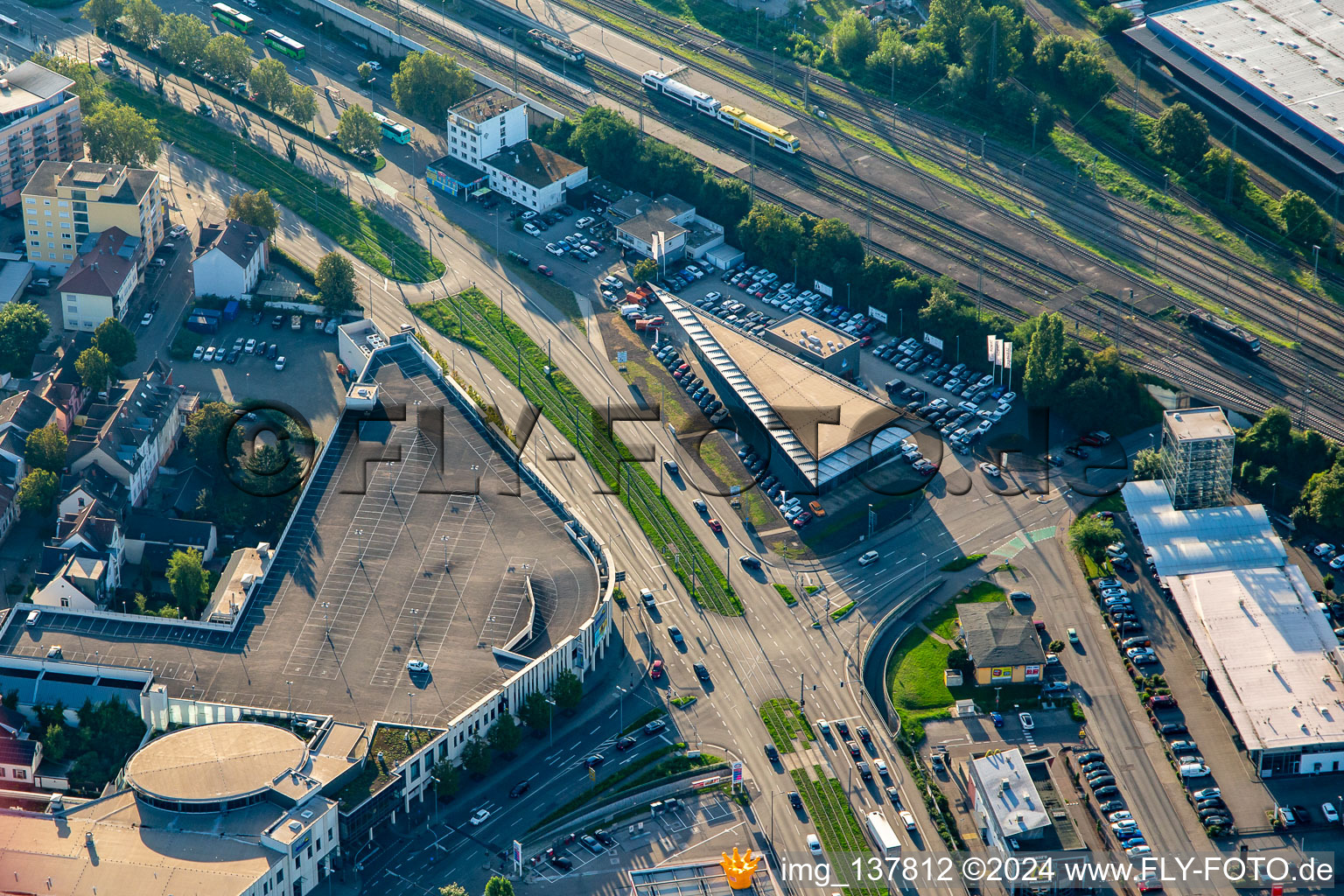 Vue aérienne de Autohaus Tabor GmbH à Kehl dans le département Bade-Wurtemberg, Allemagne