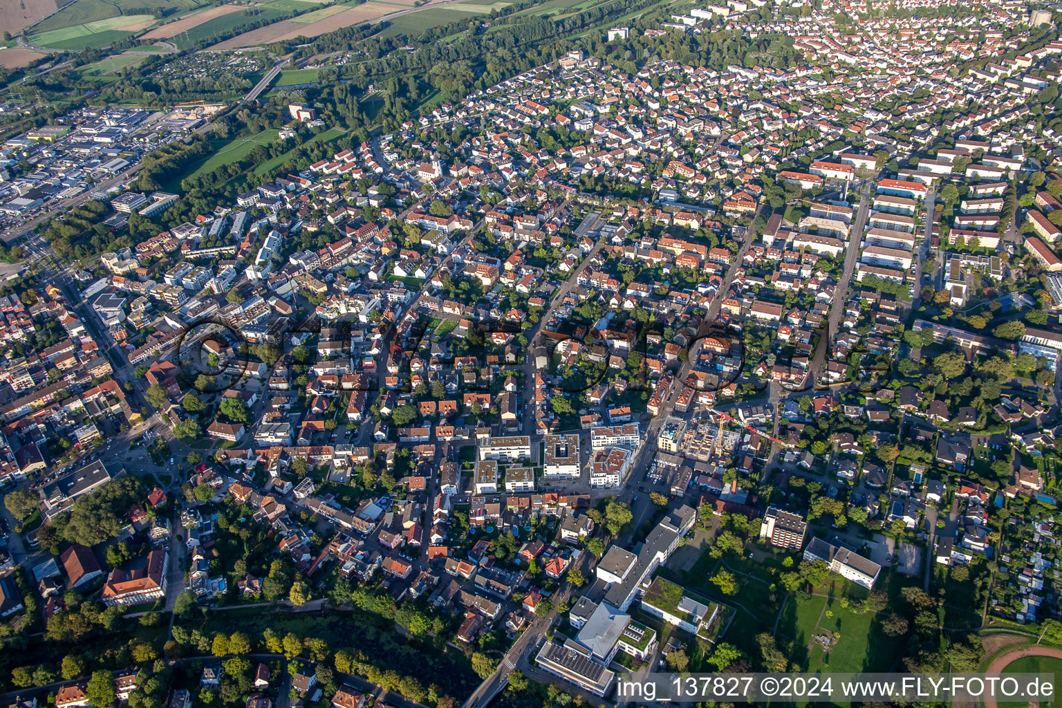 Vue aérienne de Du nord-ouest à Kehl dans le département Bade-Wurtemberg, Allemagne