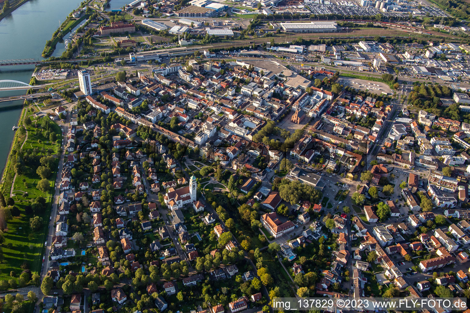 Vue aérienne de Rue Hermann Dietrich à Kehl dans le département Bade-Wurtemberg, Allemagne