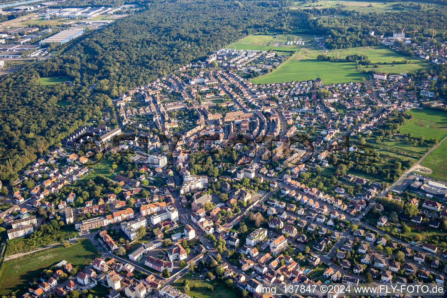 Vue aérienne de Du nord à le quartier Stockfeld Est in Straßburg dans le département Bas Rhin, France