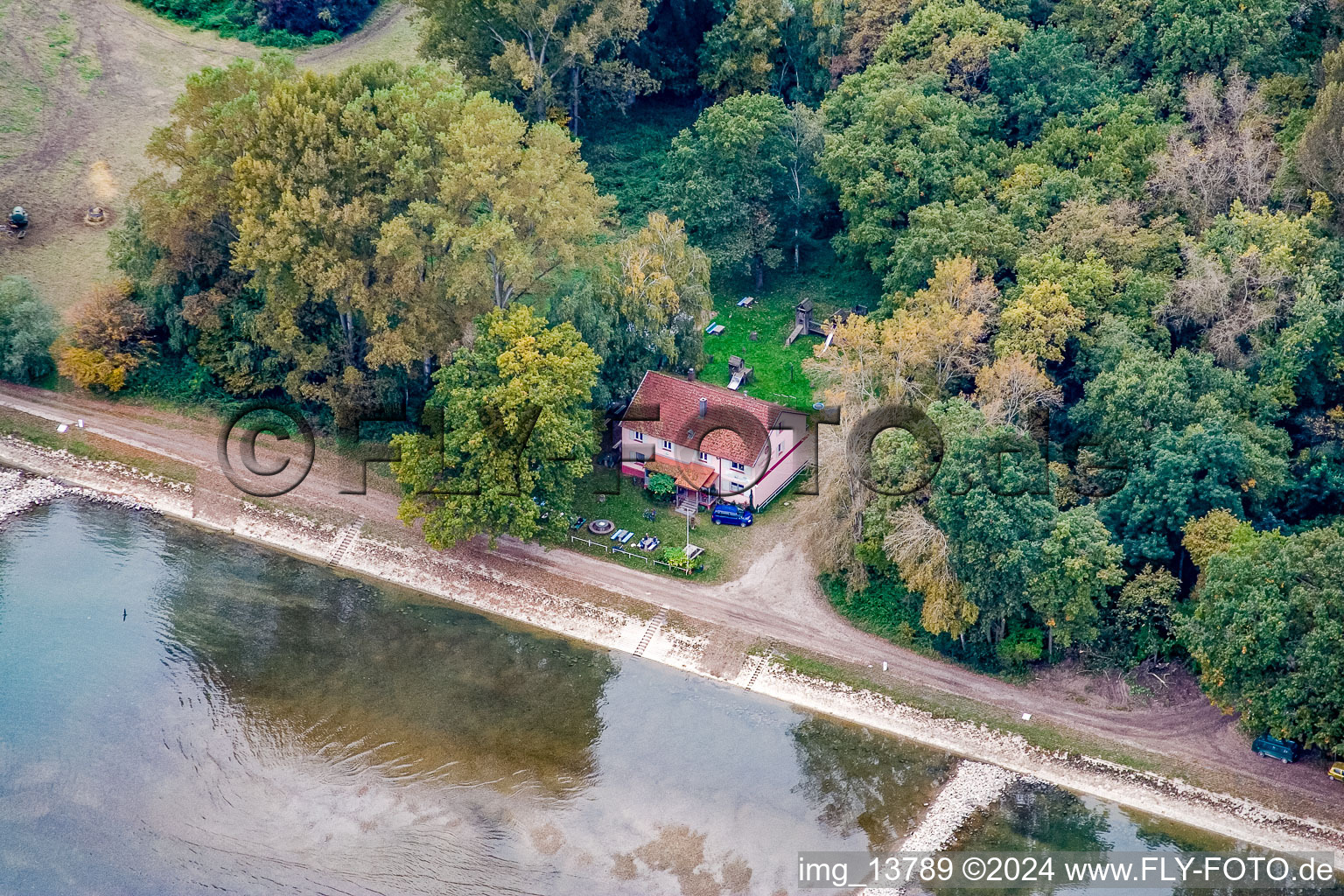 Vue aérienne de Neuburgweier, port douanier à Au am Rhein dans le département Bade-Wurtemberg, Allemagne