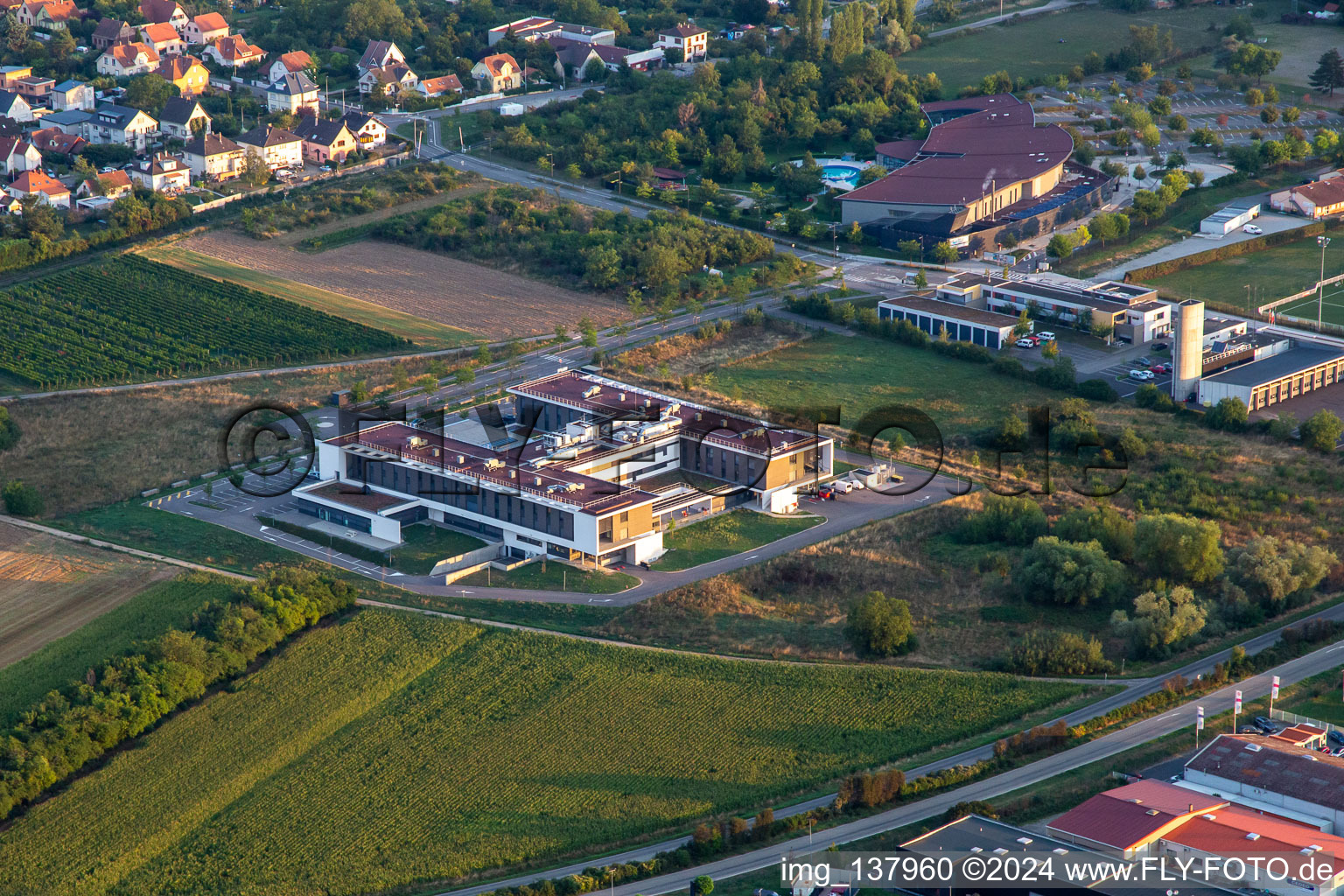 Vue aérienne de Nouvel Hôpital d'Obernai - GHSO à Obernai dans le département Bas Rhin, France