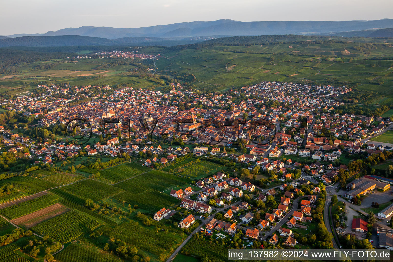 Vue aérienne de Rosheim dans le département Bas Rhin, France