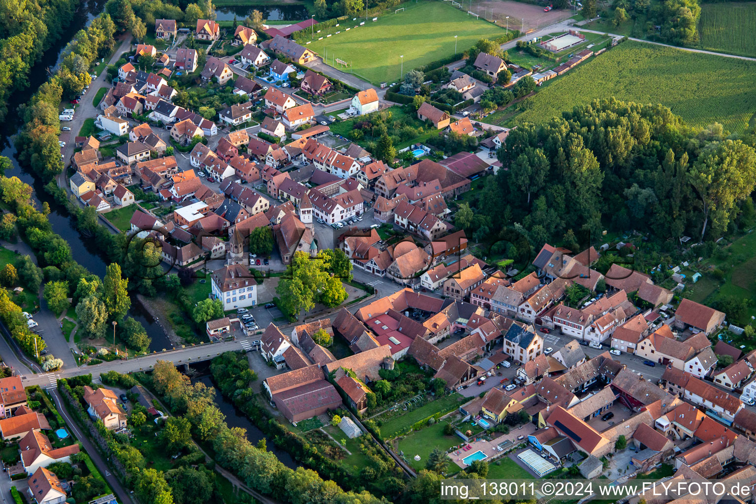 Vue aérienne de Parc Audéou à Avolsheim dans le département Bas Rhin, France