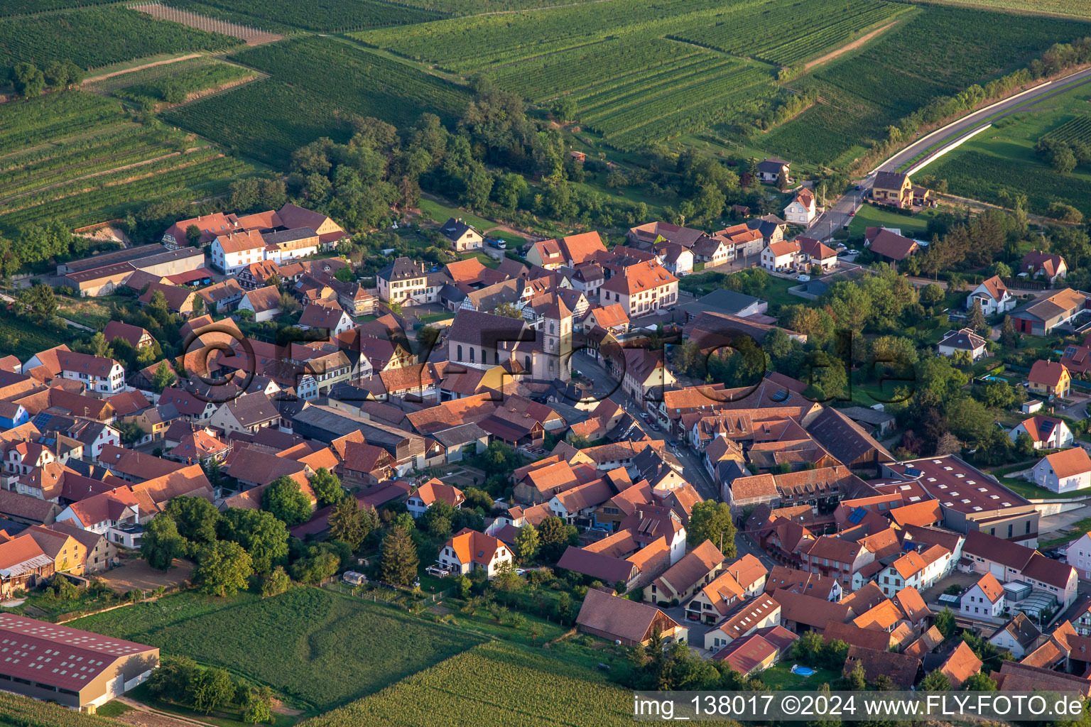 Vue aérienne de Dahlenheim dans le département Bas Rhin, France