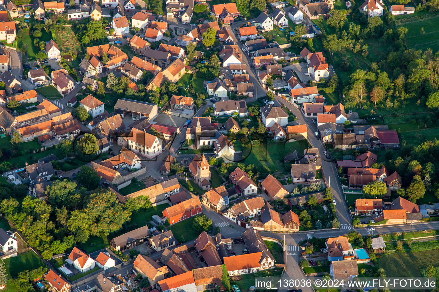 Vue aérienne de Wintzenheim-Kochersberg dans le département Bas Rhin, France