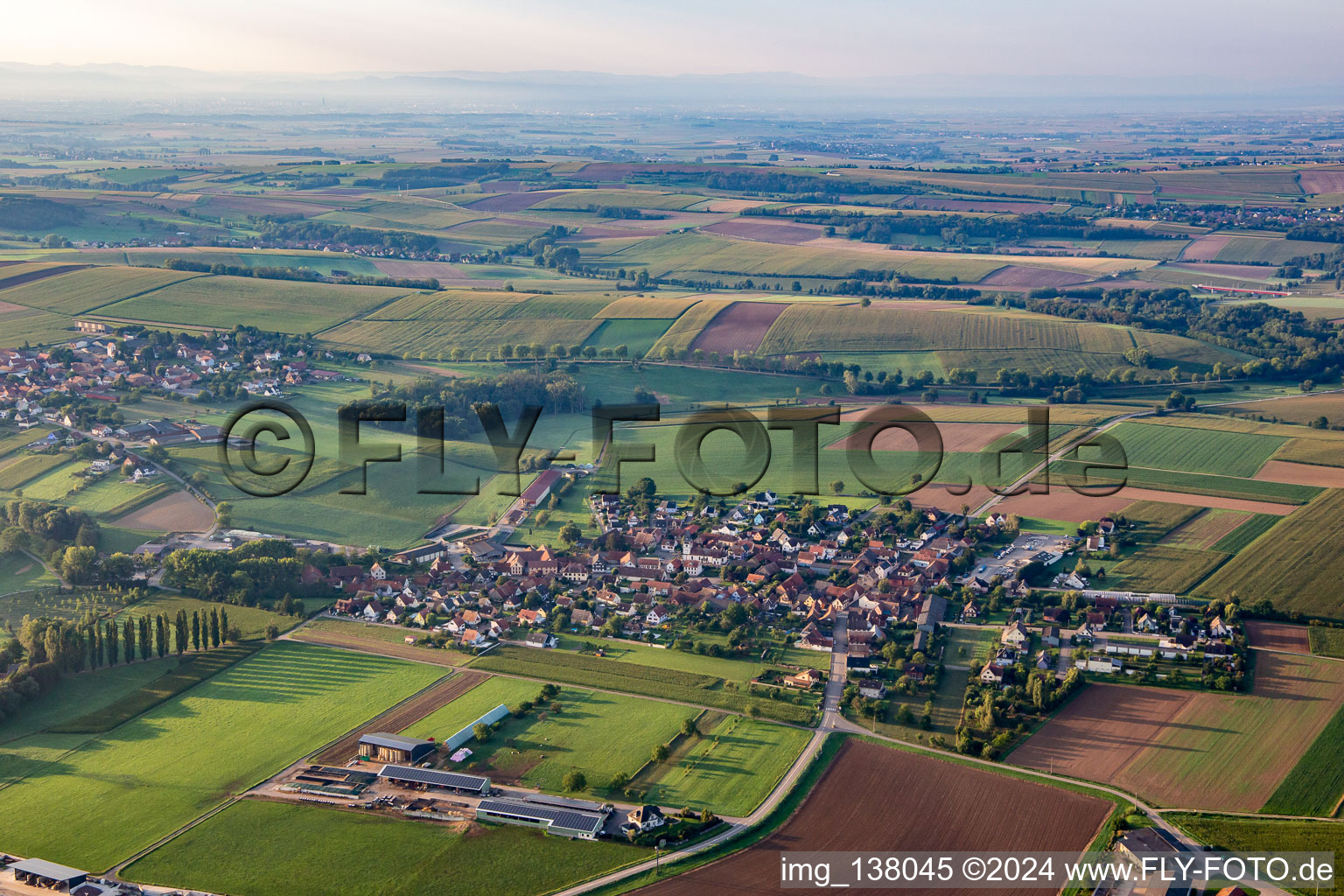 Image drone de Hochfelden dans le département Bas Rhin, France