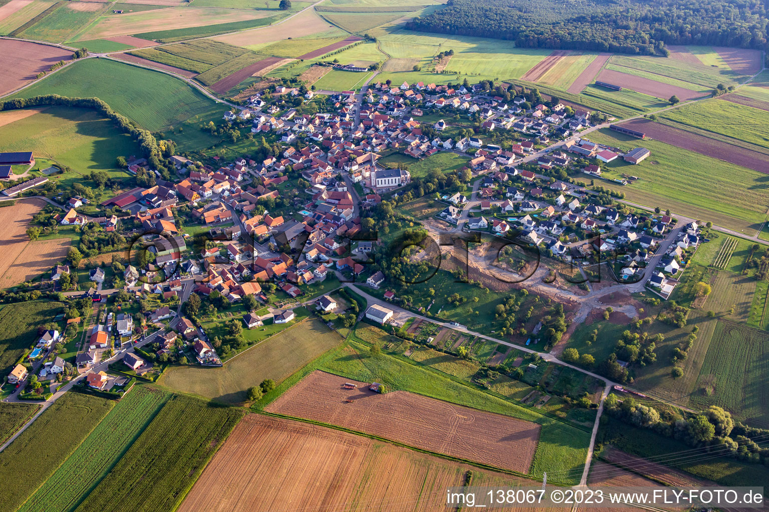 Vue aérienne de Uhlwiller dans le département Bas Rhin, France
