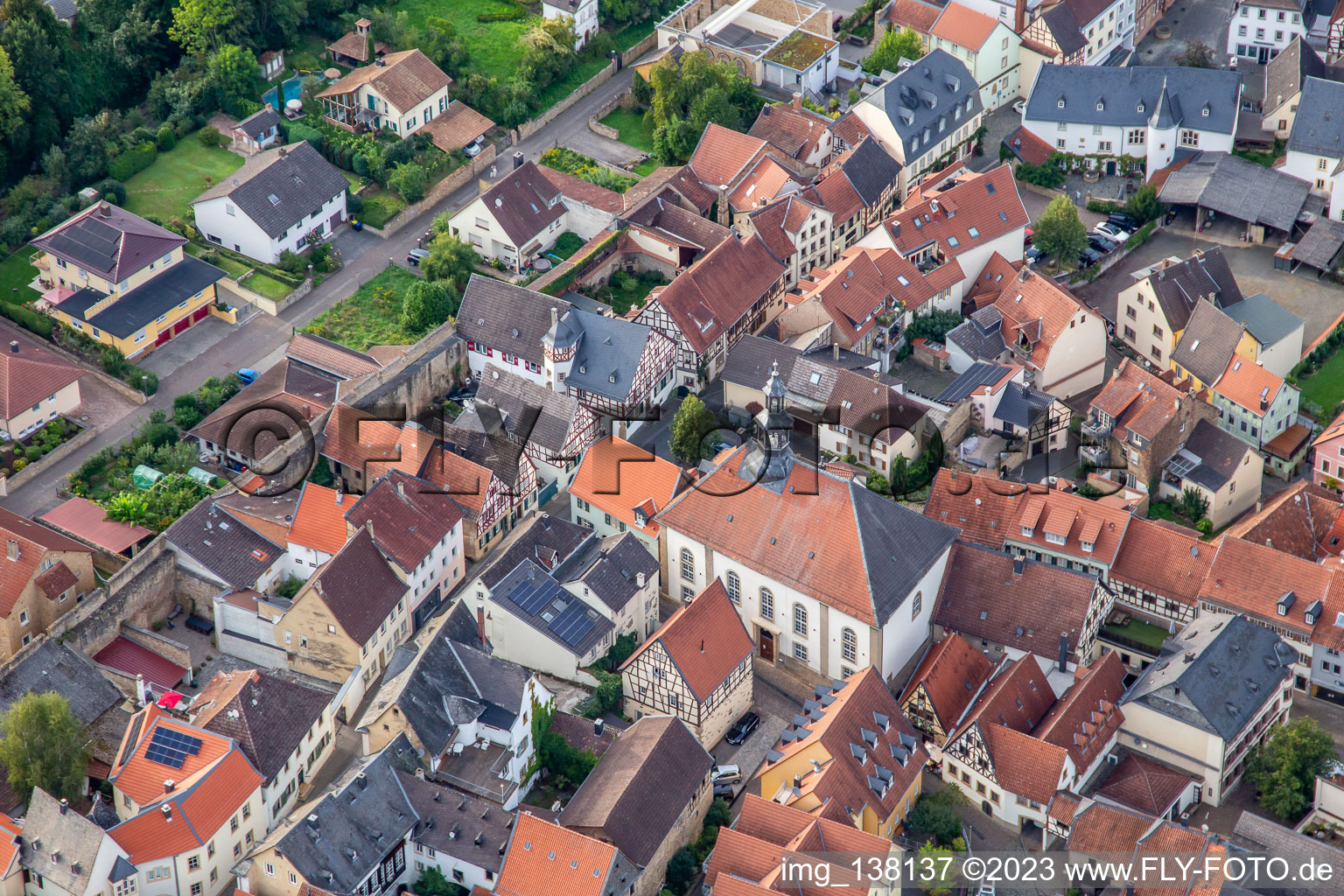 Vue aérienne de Ancien hôtel de ville à Meisenheim dans le département Rhénanie-Palatinat, Allemagne