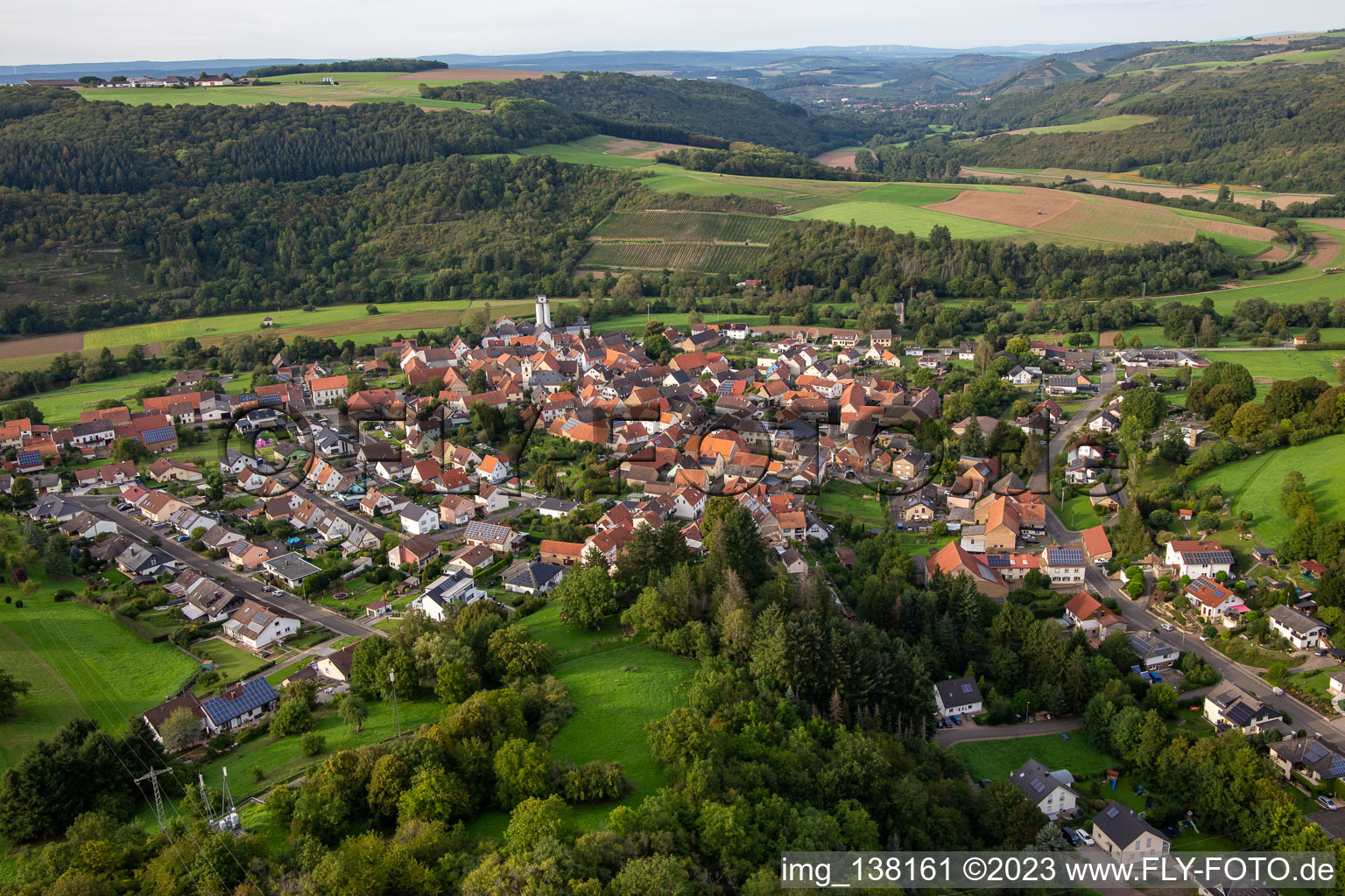 Vue aérienne de Du sud à Rehborn dans le département Rhénanie-Palatinat, Allemagne
