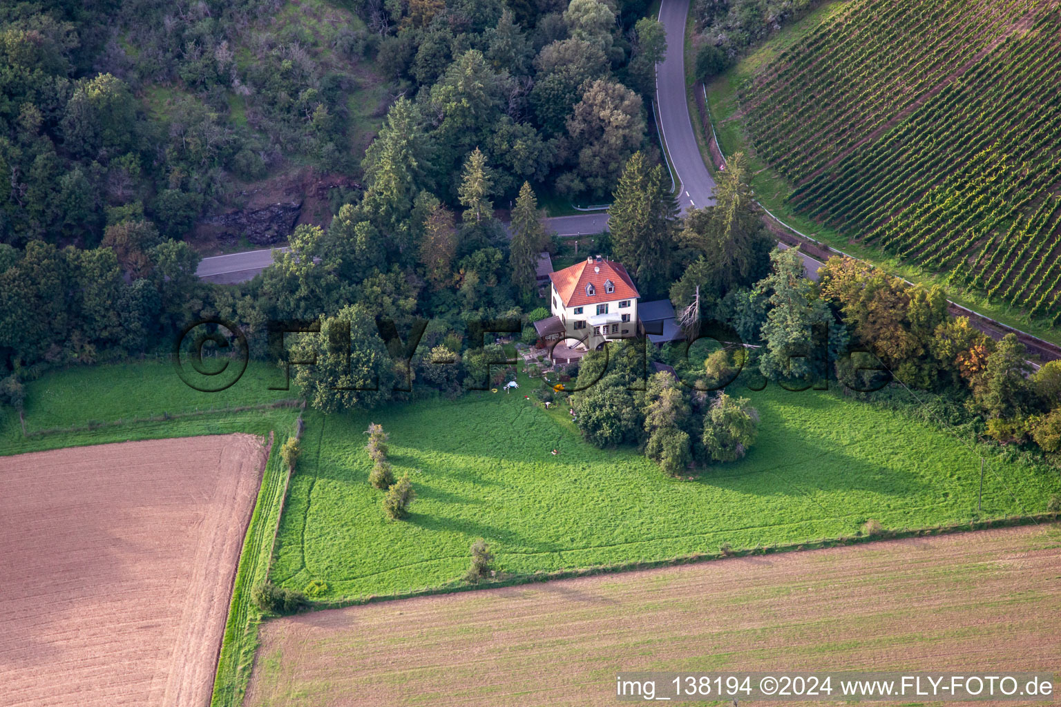 Vue aérienne de Quartier Boos in Waldböckelheim dans le département Rhénanie-Palatinat, Allemagne