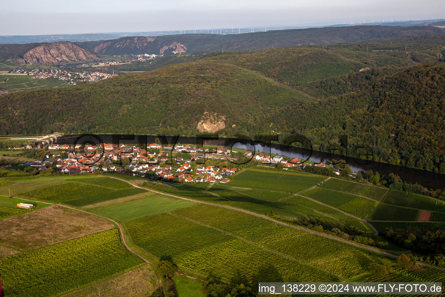 Vue aérienne de De l'ouest à Niederhausen dans le département Rhénanie-Palatinat, Allemagne