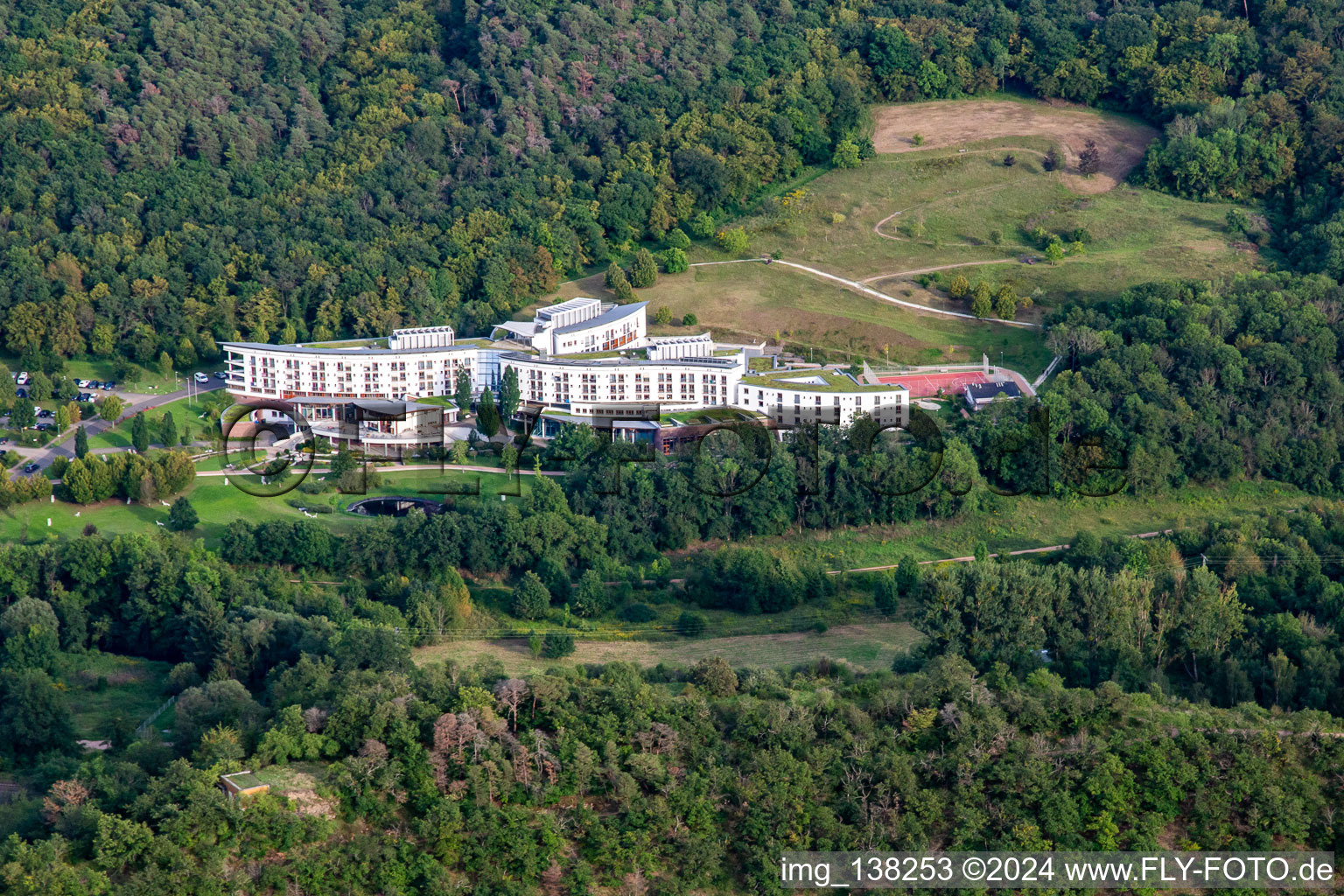 Photographie aérienne de Clinique des Trois Châteaux à le quartier Ebernburg in Bad Kreuznach dans le département Rhénanie-Palatinat, Allemagne